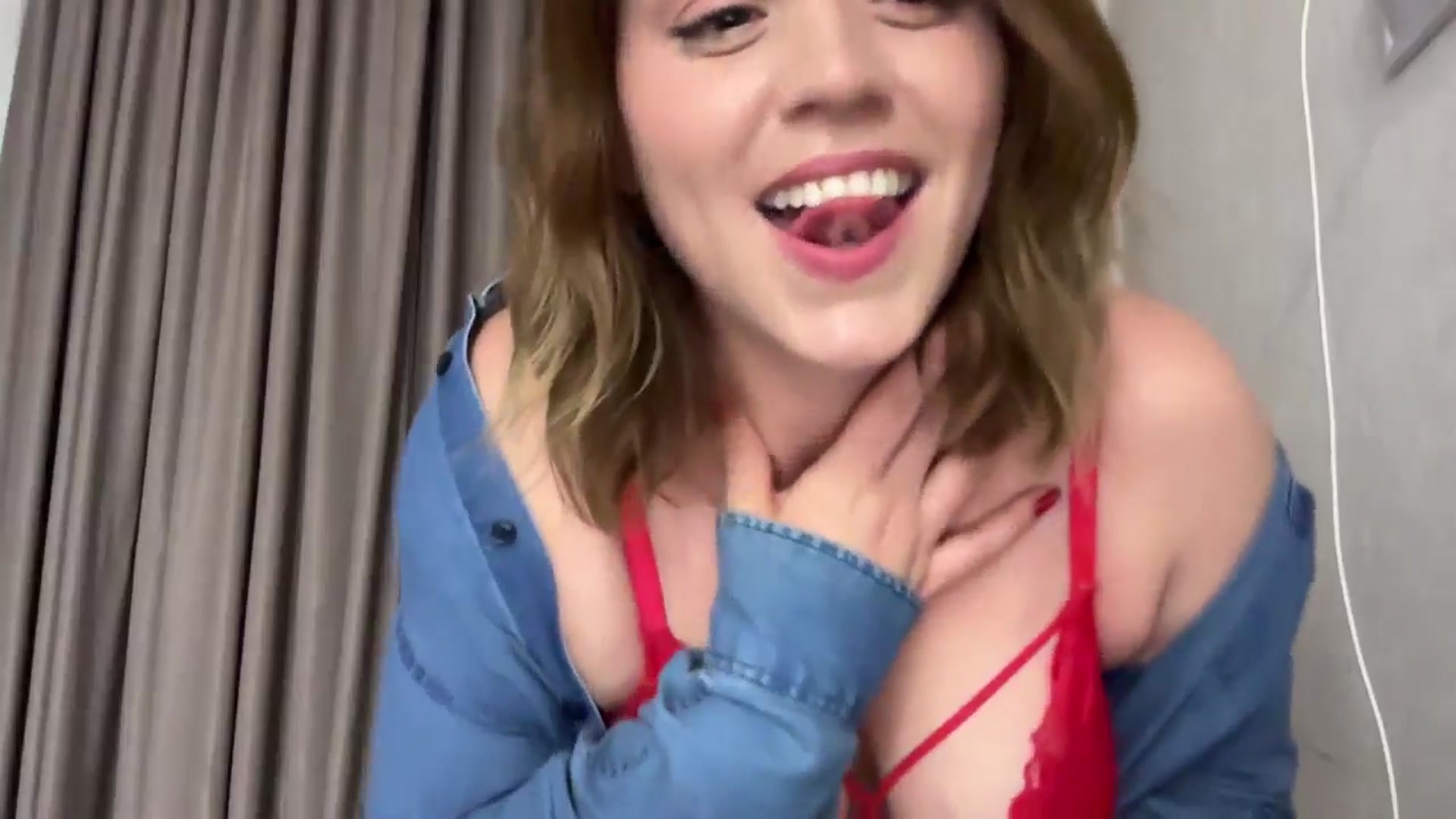Gallery image thumbnail from SunnyyyLana's myfreecams stream on, 06/05/2024, 19:07 image 19 of 20