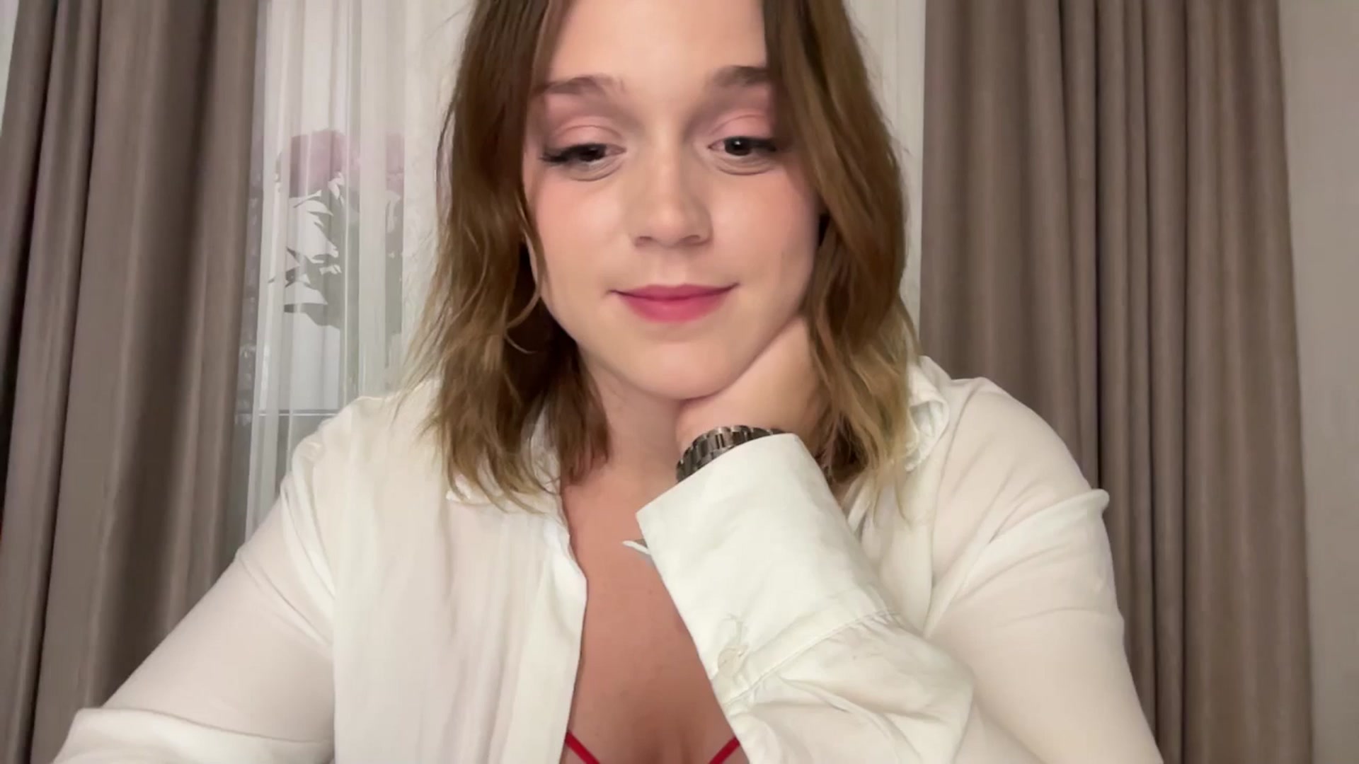Gallery image thumbnail from SunnyyyLana's myfreecams stream on, 06/15/2024, 18:23 image 4 of 20