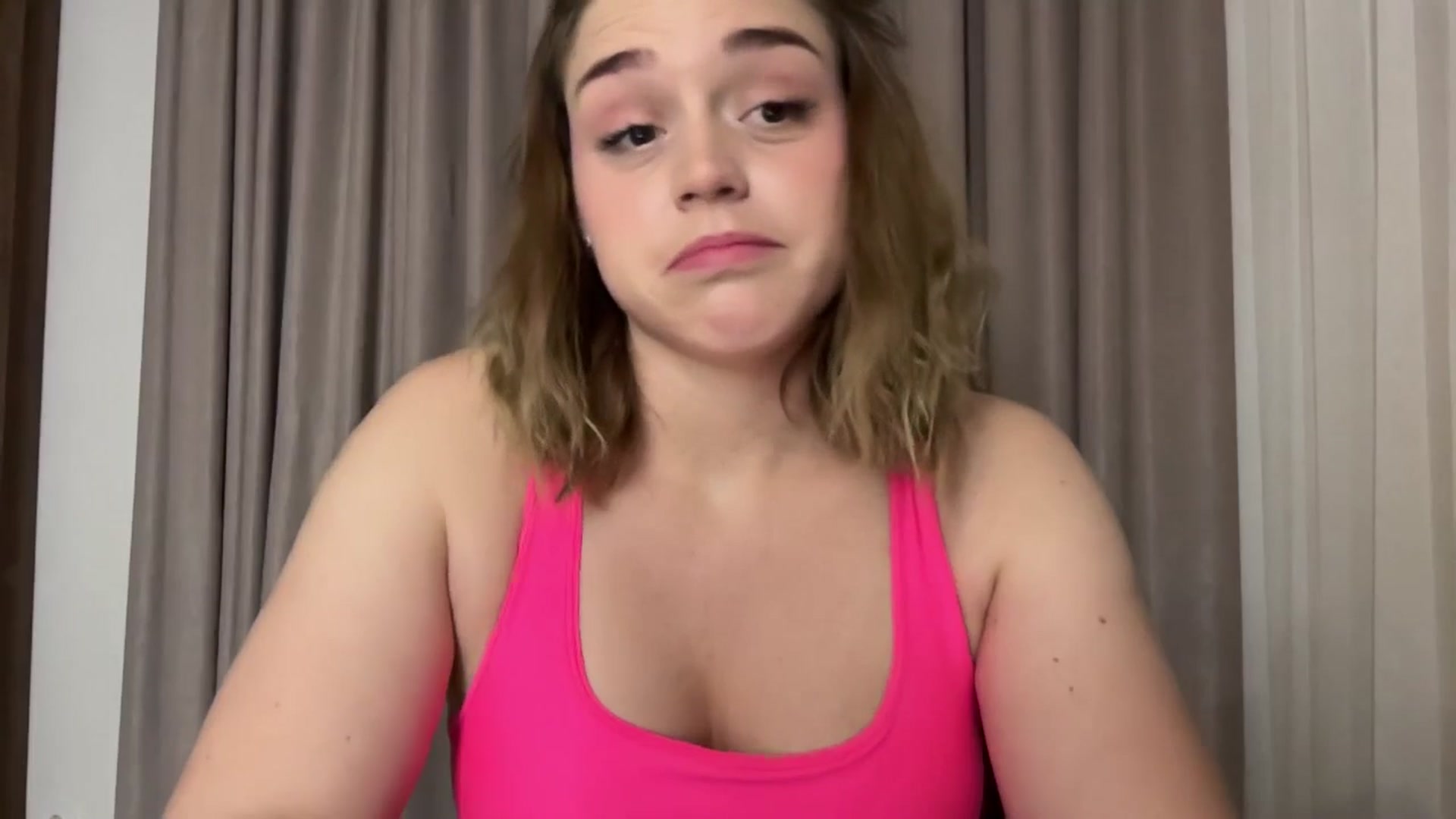 Gallery image thumbnail from SunnyyyLana's myfreecams stream on, 06/22/2024, 18:09 image 12 of 20