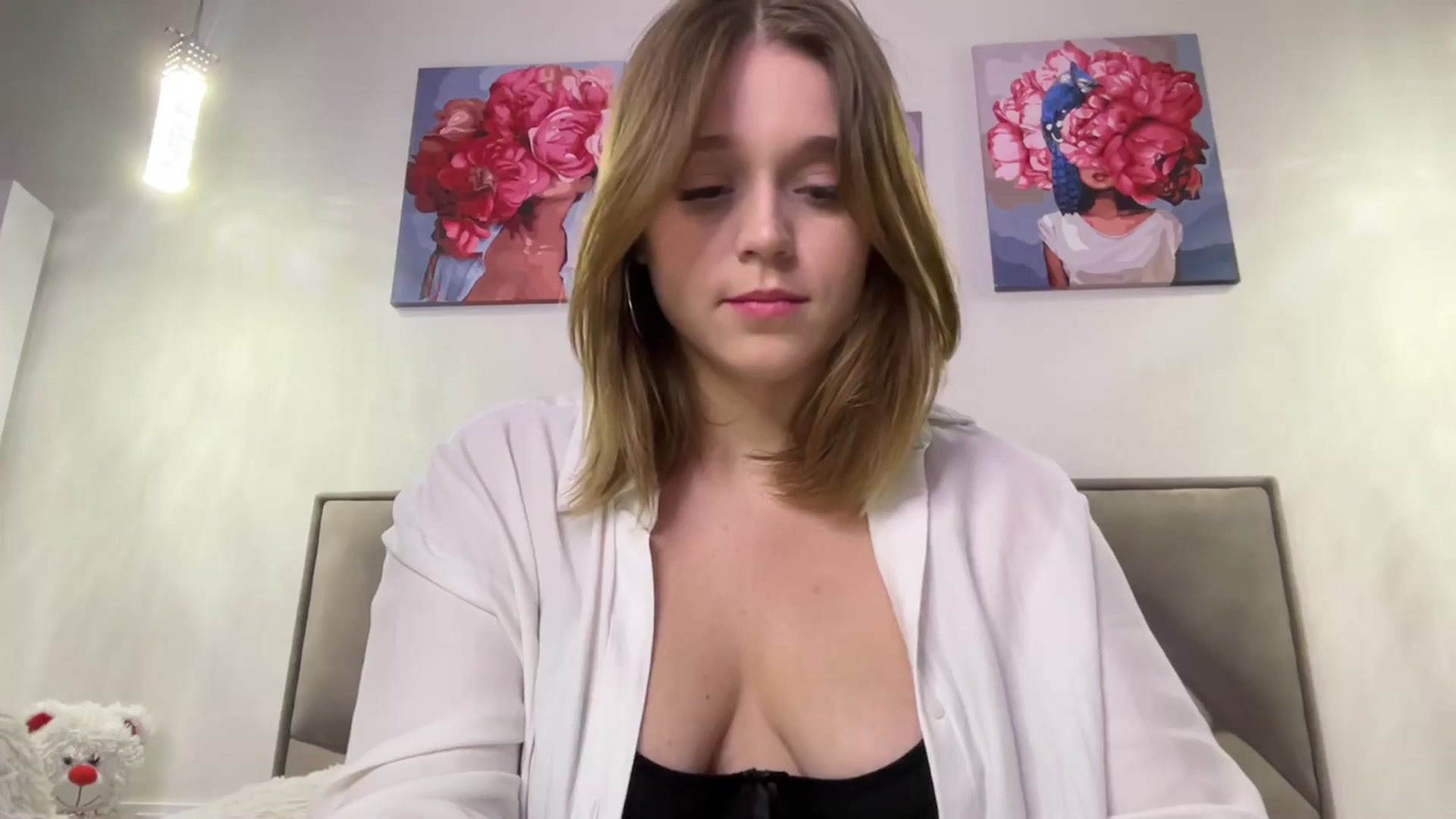 Gallery image thumbnail from SunnyyyLana's myfreecams stream on, 08/09/2024, 15:58 image 16 of 20