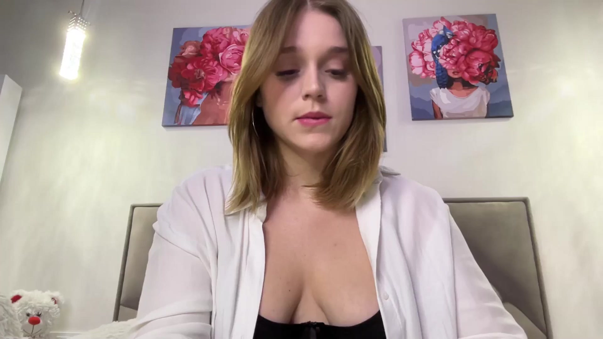 Gallery image thumbnail from SunnyyyLana's myfreecams stream on, 08/09/2024, 15:58 image 15 of 20
