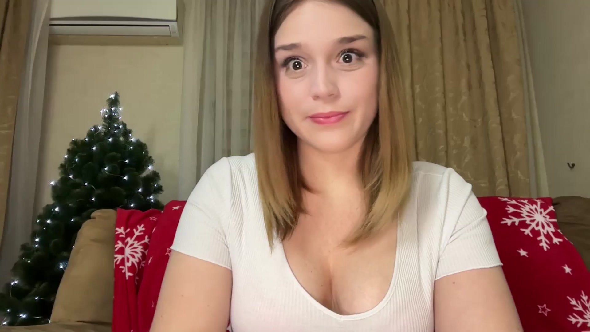 Gallery image thumbnail from SunnyyyLana's myfreecams stream on, 12/26/2024, 16:21 image 20 of 20