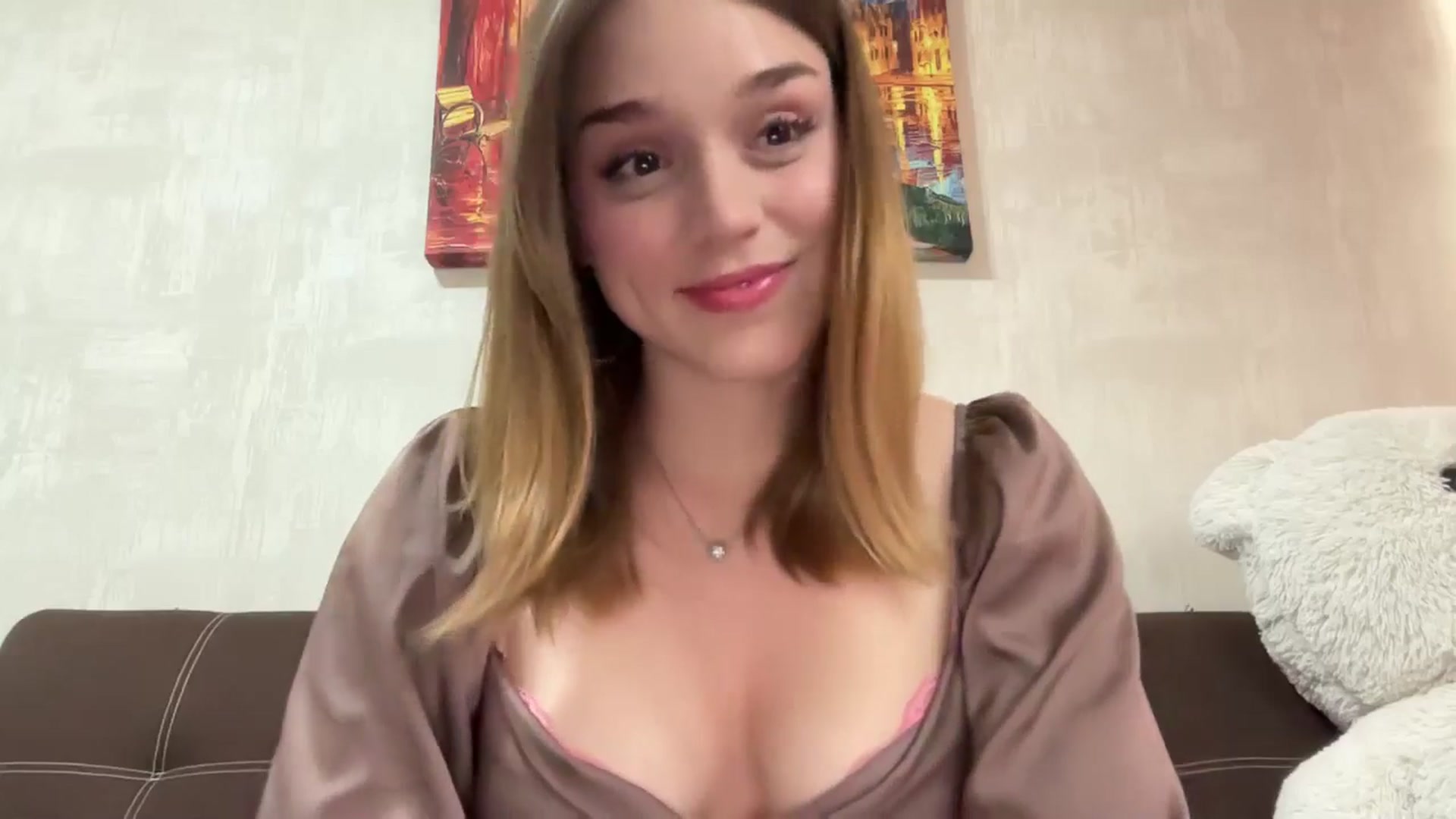 Gallery image thumbnail from SunnyyyLana's myfreecams stream on, 05/25/2025, 17:13 image 4 of 20