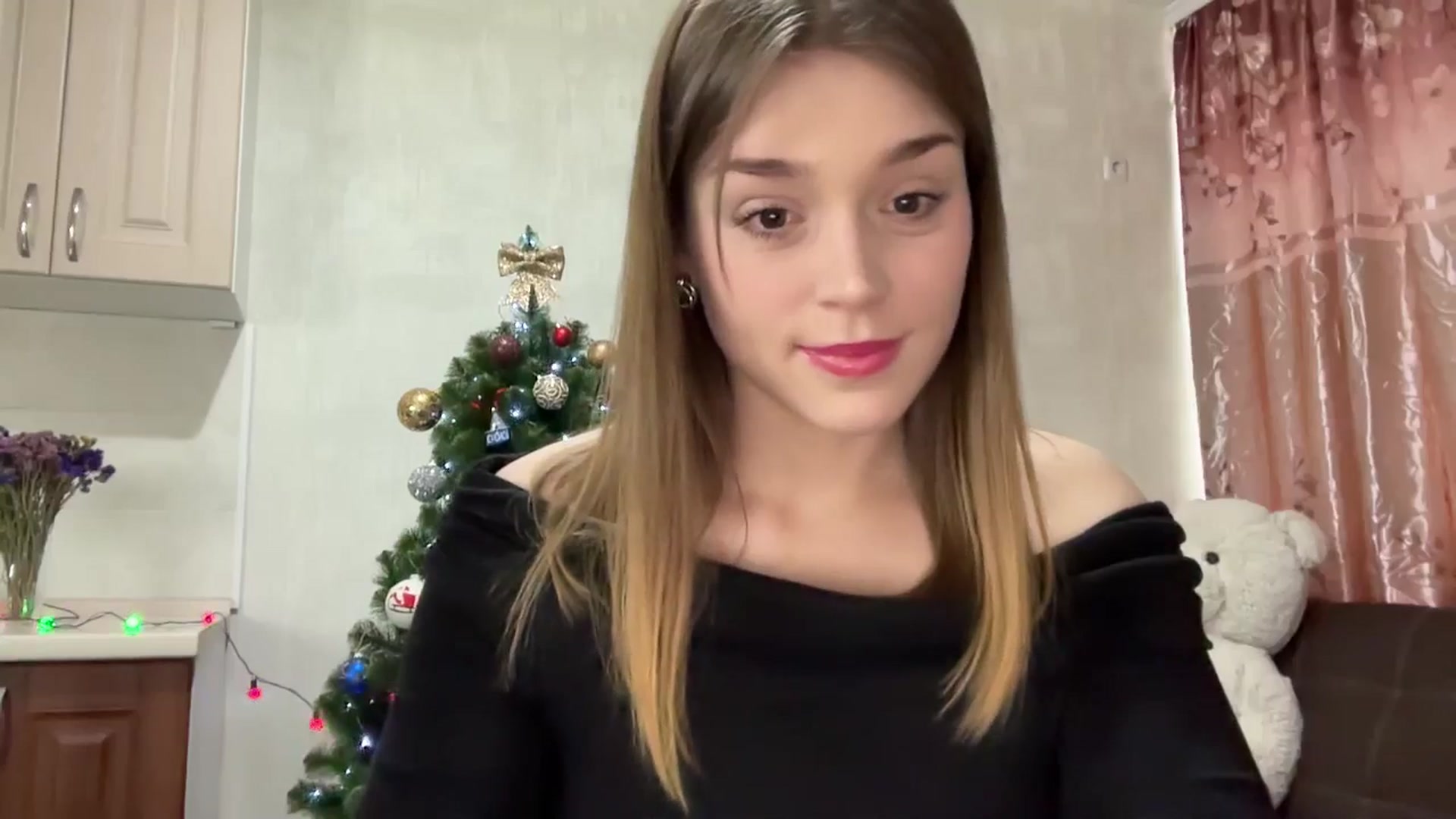 Gallery image thumbnail from SunnyyyLana's myfreecams stream on, 12/24/2025, 13:11 image 17 of 20