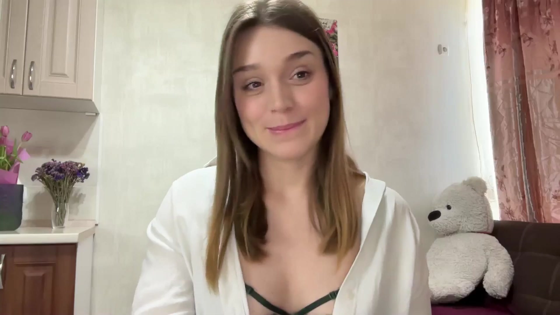 Gallery image thumbnail from SunnyyyLana's myfreecams stream on, 03/11/2026, 13:48 image 12 of 20
