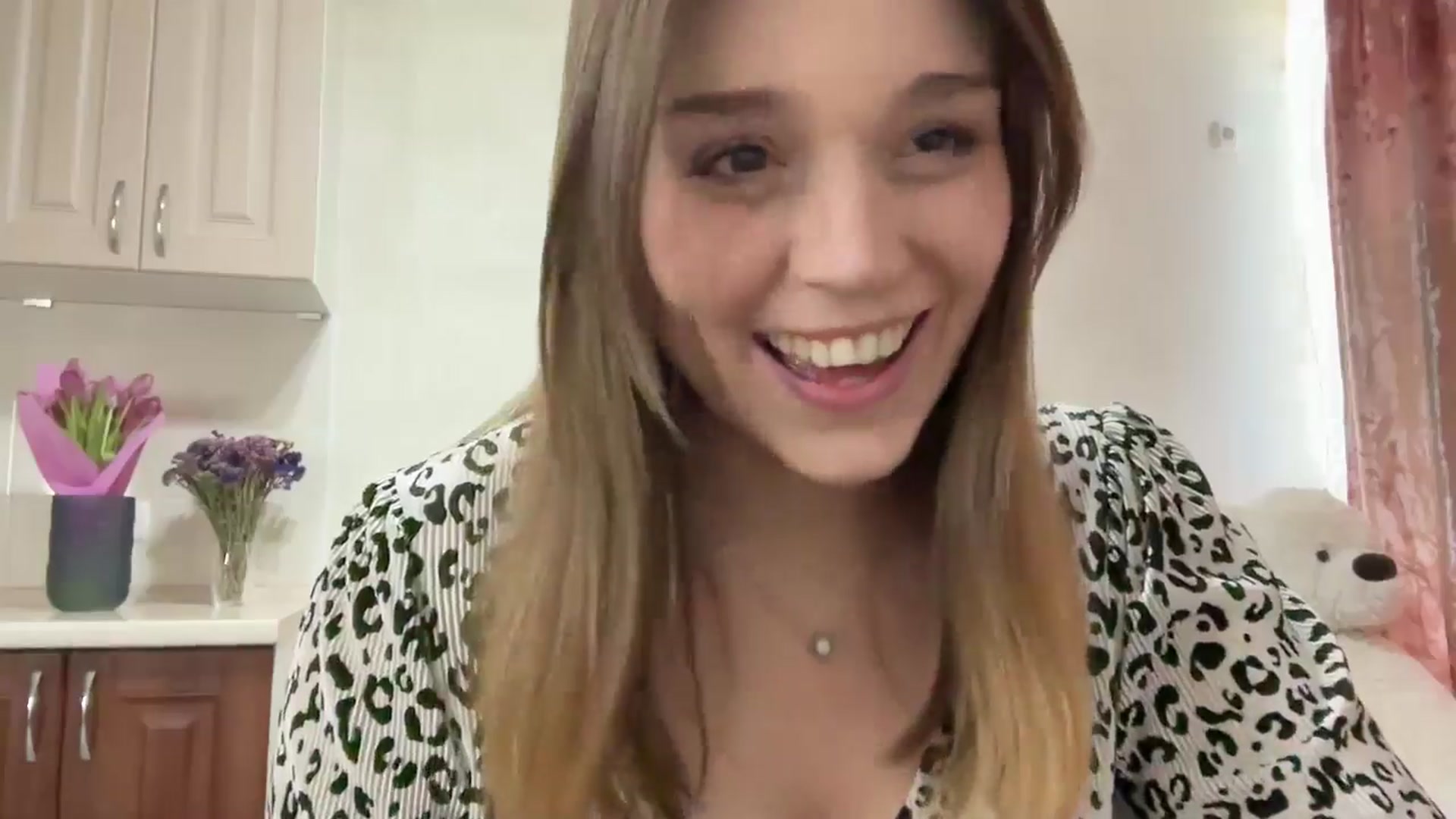 Gallery image thumbnail from SunnyyyLana's myfreecams stream on, 03/13/2026, 13:08 image 17 of 20