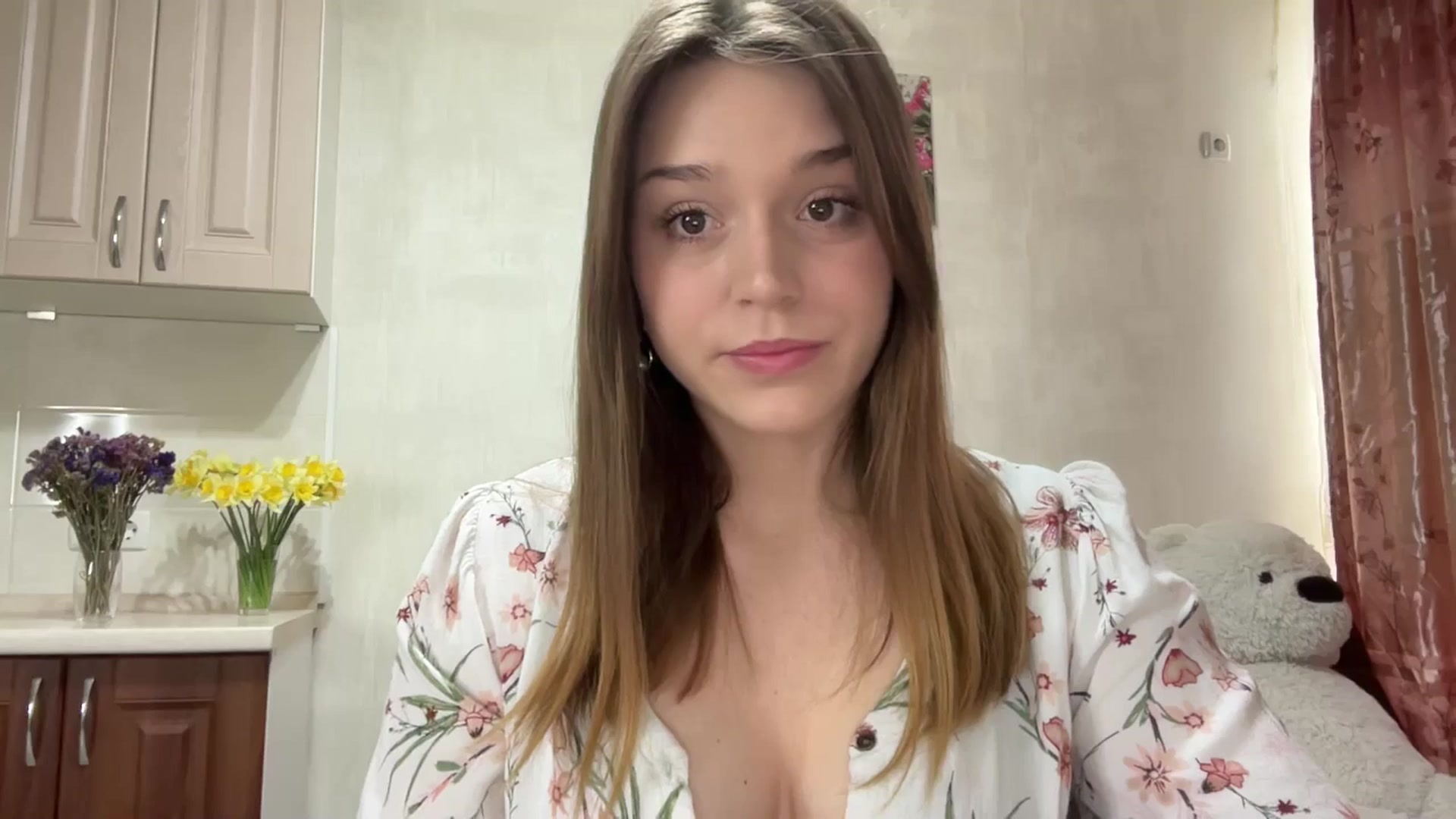 Gallery image thumbnail from SunnyyyLana's myfreecams stream on, 03/30/2026, 12:16 image 9 of 20