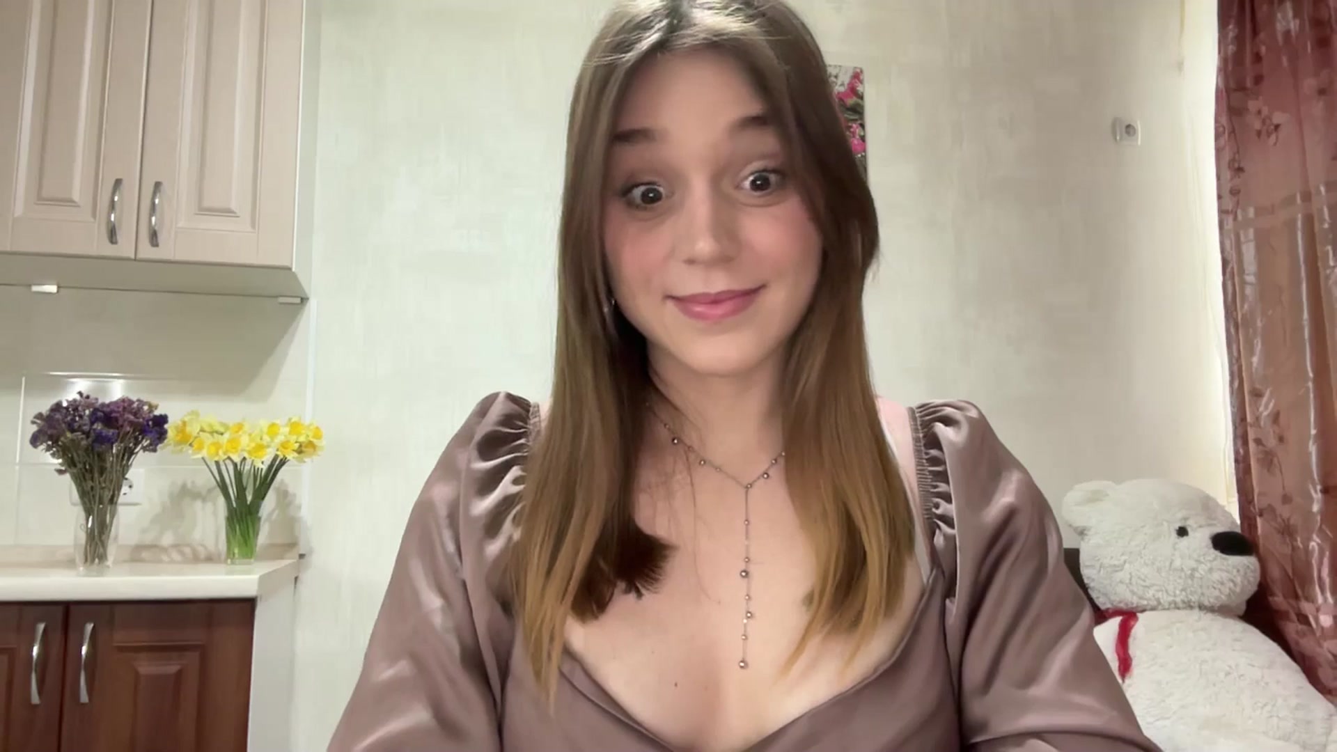 Gallery image thumbnail from SunnyyyLana's myfreecams stream on, 03/31/2026, 13:00 image 19 of 20