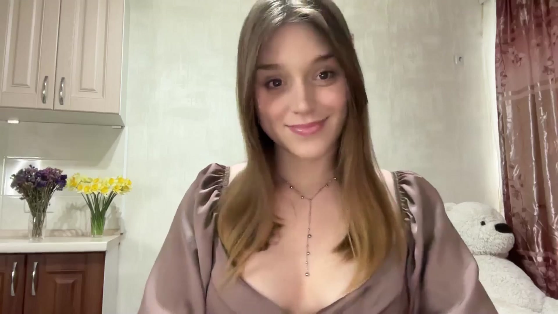 Gallery image thumbnail from SunnyyyLana's myfreecams stream on, 03/31/2026, 15:33 image 11 of 20