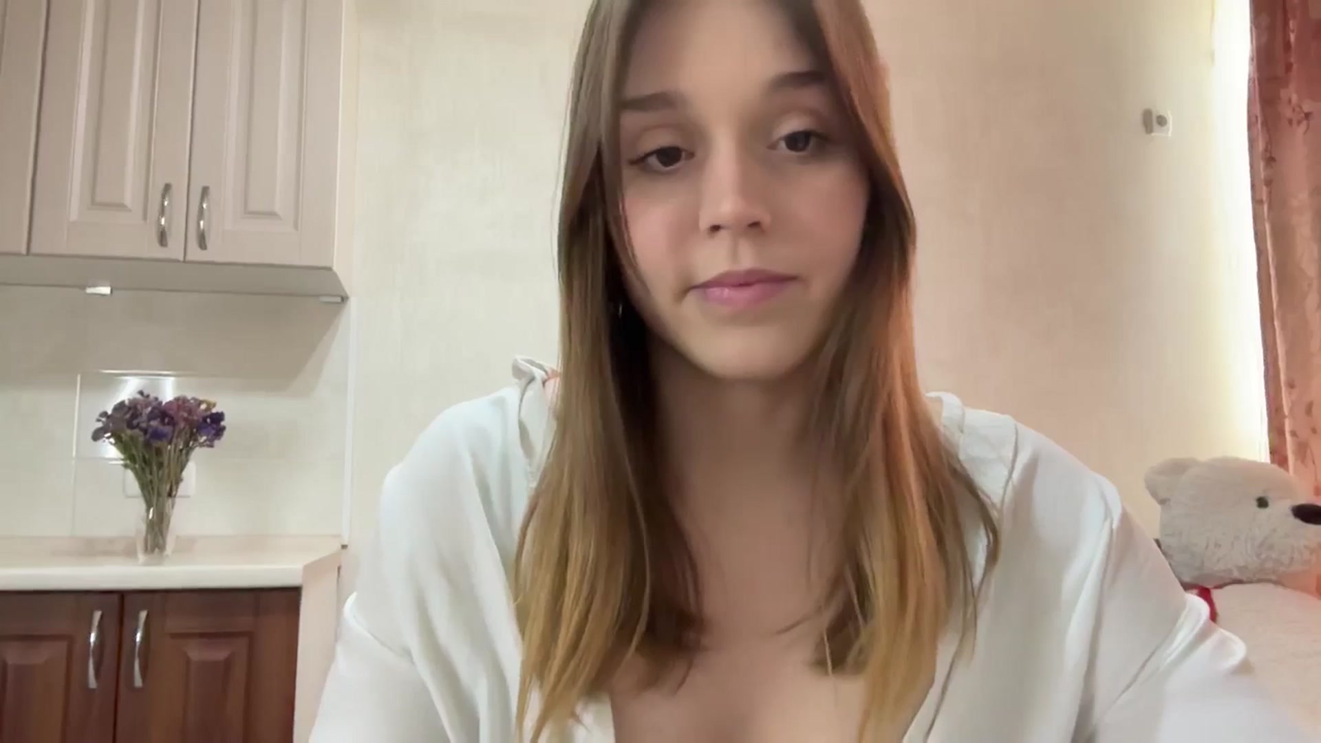 Gallery image thumbnail from SunnyyyLana's myfreecams stream on, 04/04/2026, 14:43 image 12 of 20