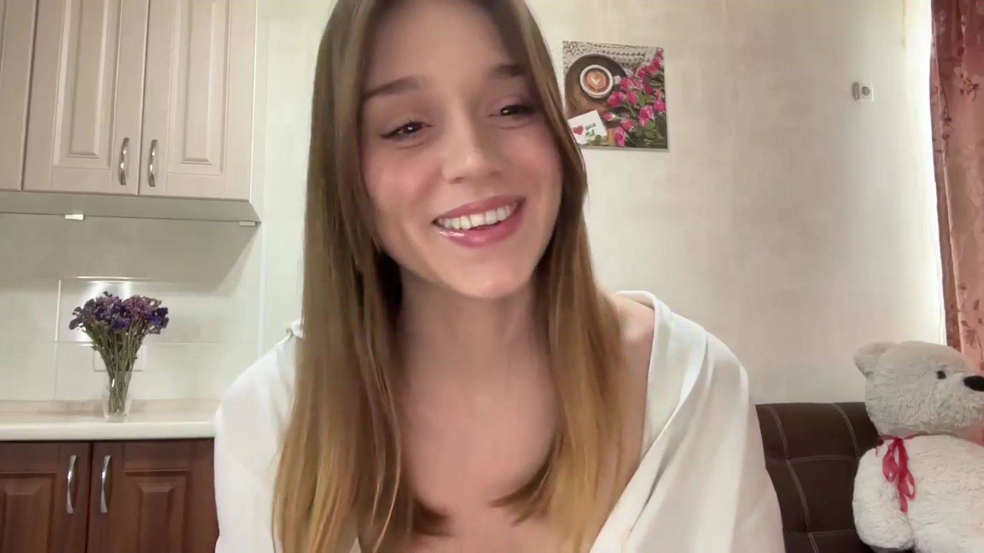 Gallery image thumbnail from SunnyyyLana's myfreecams stream on, 04/04/2026, 14:43 image 9 of 20