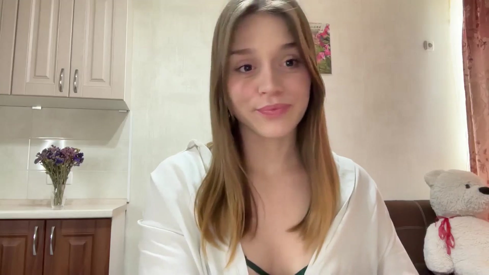 Gallery image thumbnail from SunnyyyLana's myfreecams stream on, 04/04/2026, 14:43 image 8 of 20