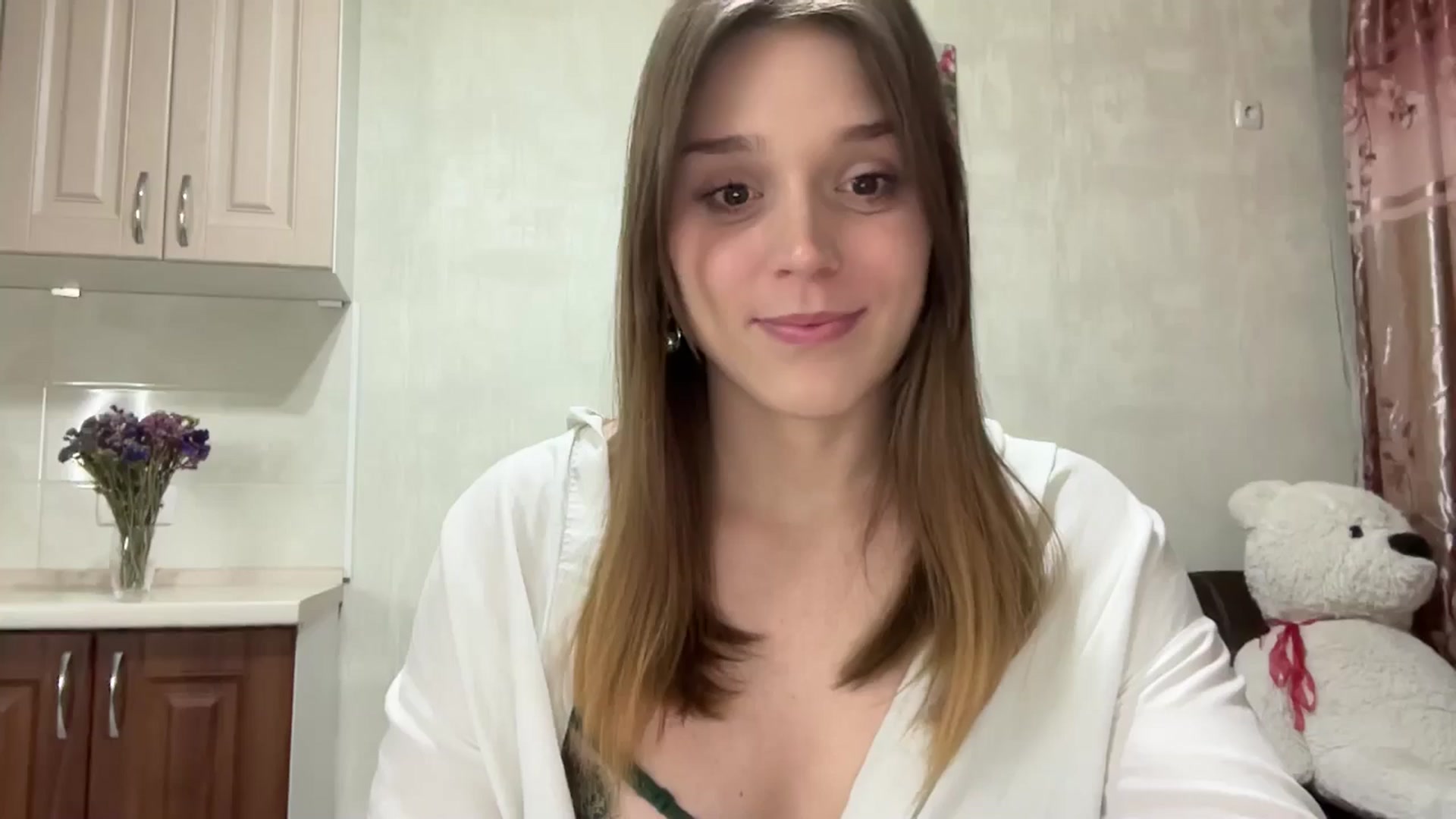 Gallery image thumbnail from SunnyyyLana's myfreecams stream on, 04/04/2026, 19:40 image 14 of 20