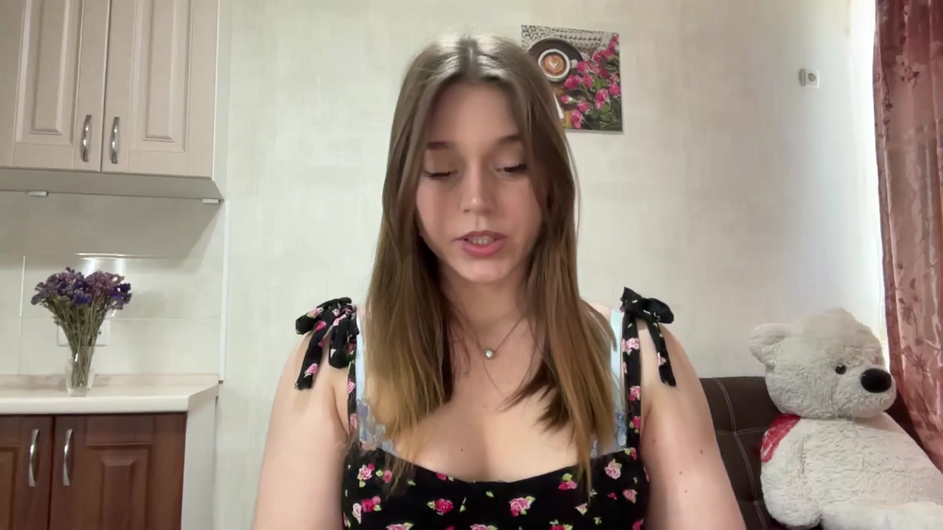 Gallery image thumbnail from SunnyyyLana's myfreecams stream on, 04/06/2026, 13:40 image 3 of 20