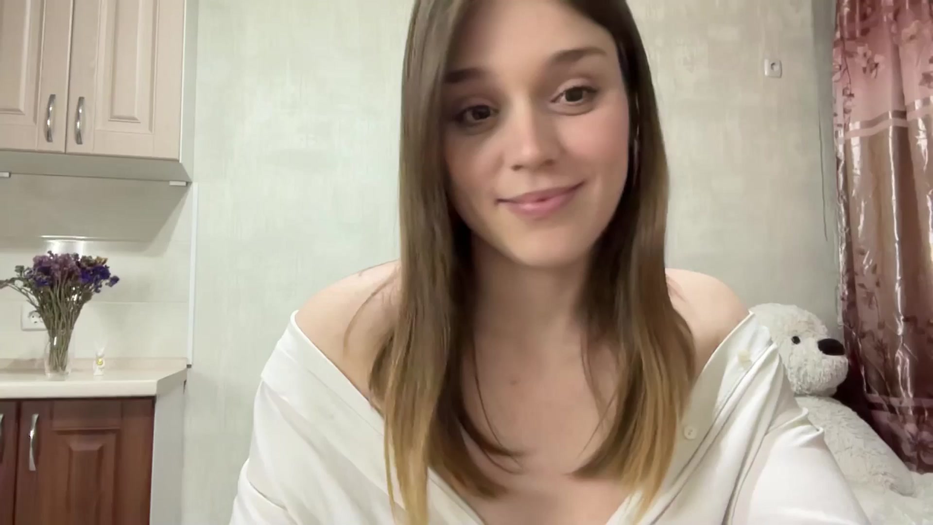 Gallery image thumbnail from SunnyyyLana's myfreecams stream on, 04/15/2026, 17:51 image 17 of 20