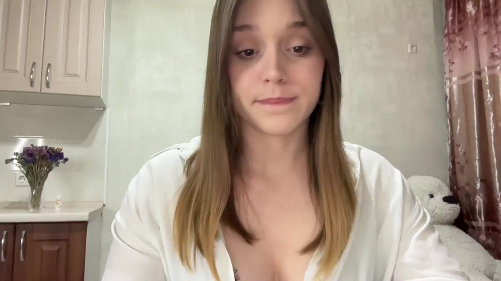 Gallery image thumbnail from SunnyyyLana's myfreecams stream on, 04/23/2026, 20:23 image 3 of 20