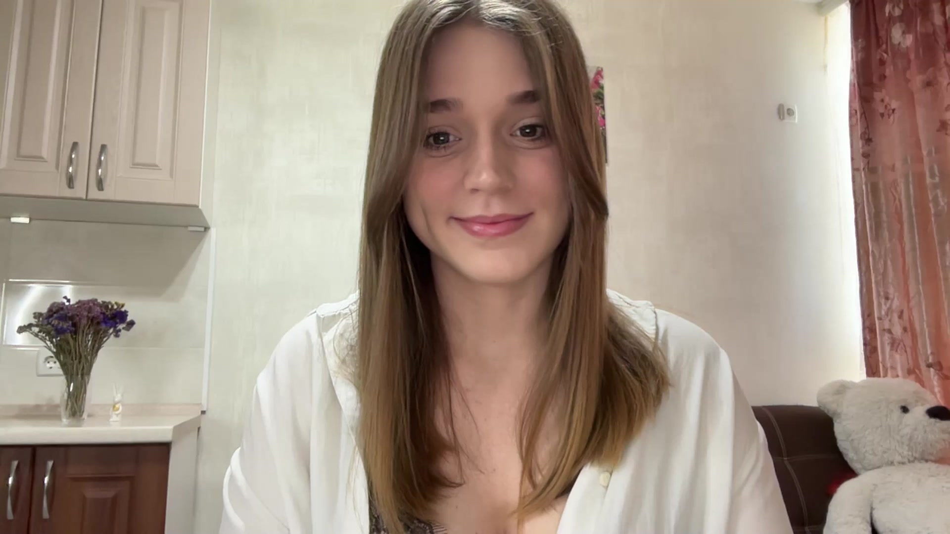 Gallery image thumbnail from SunnyyyLana's myfreecams stream on, 04/29/2026, 12:26 image 12 of 20