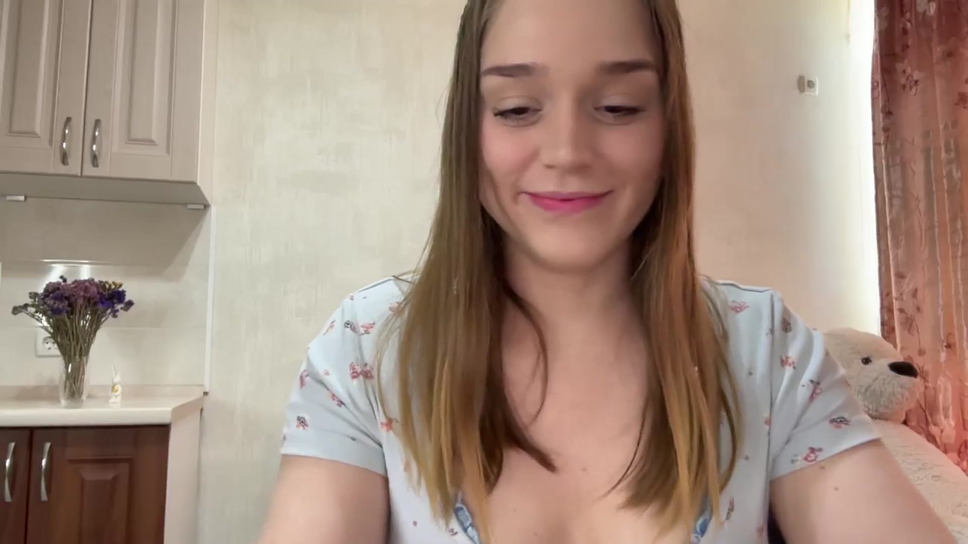 Gallery image thumbnail from SunnyyyLana's myfreecams stream on, 05/05/2026, 13:51 image 15 of 20