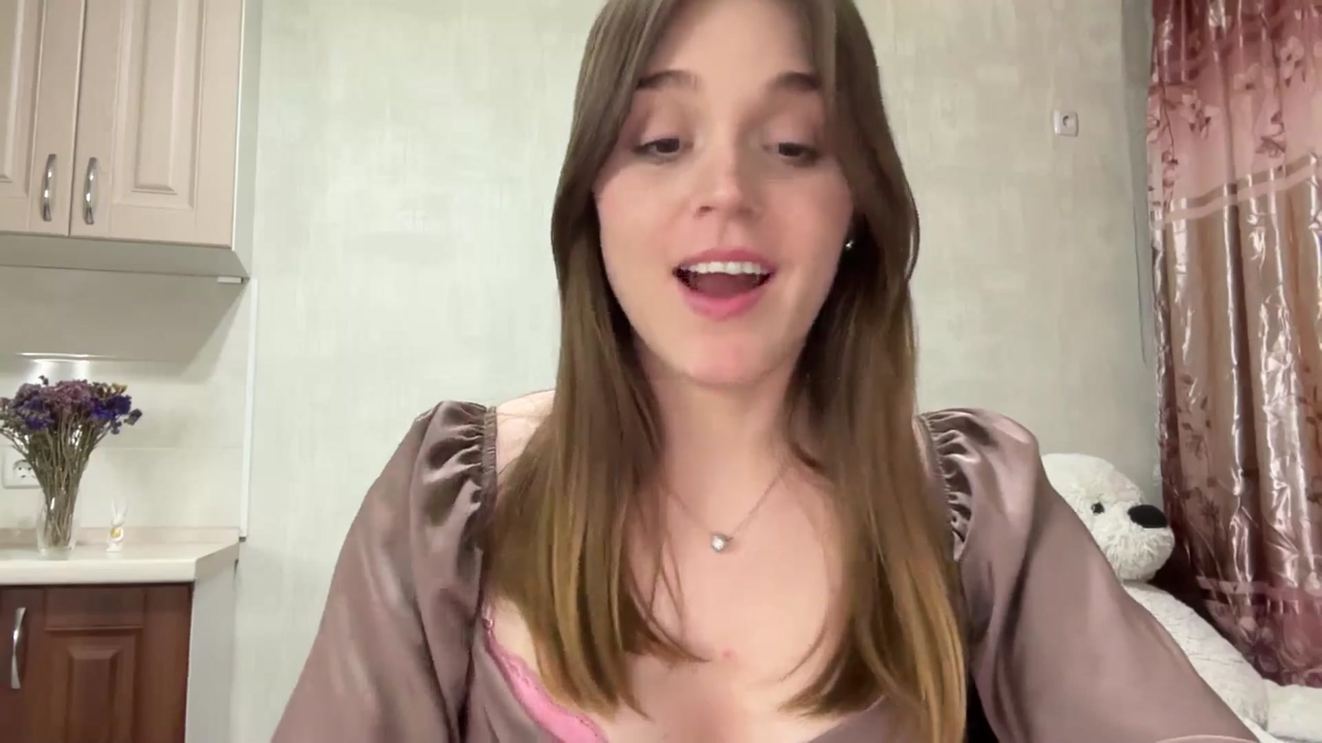 Gallery image thumbnail from SunnyyyLana's myfreecams stream on, 05/09/2026, 20:02 image 12 of 20
