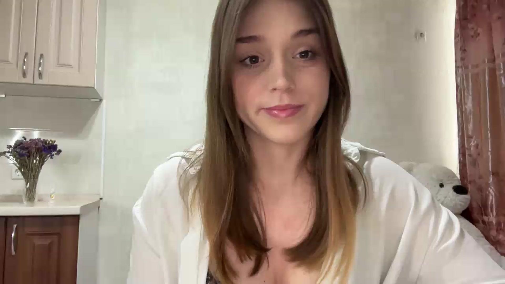 Gallery image thumbnail from SunnyyyLana's myfreecams stream on, 05/12/2026, 15:18 image 3 of 20