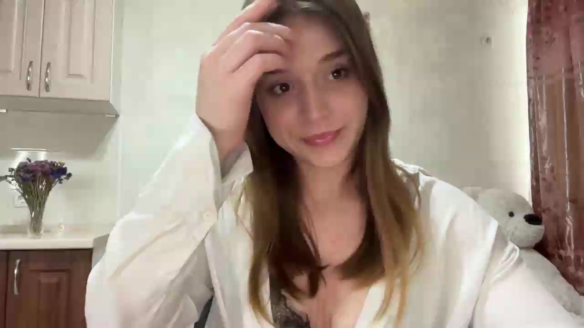 Gallery image thumbnail from SunnyyyLana's myfreecams stream on, 05/12/2026, 15:18 image 4 of 20