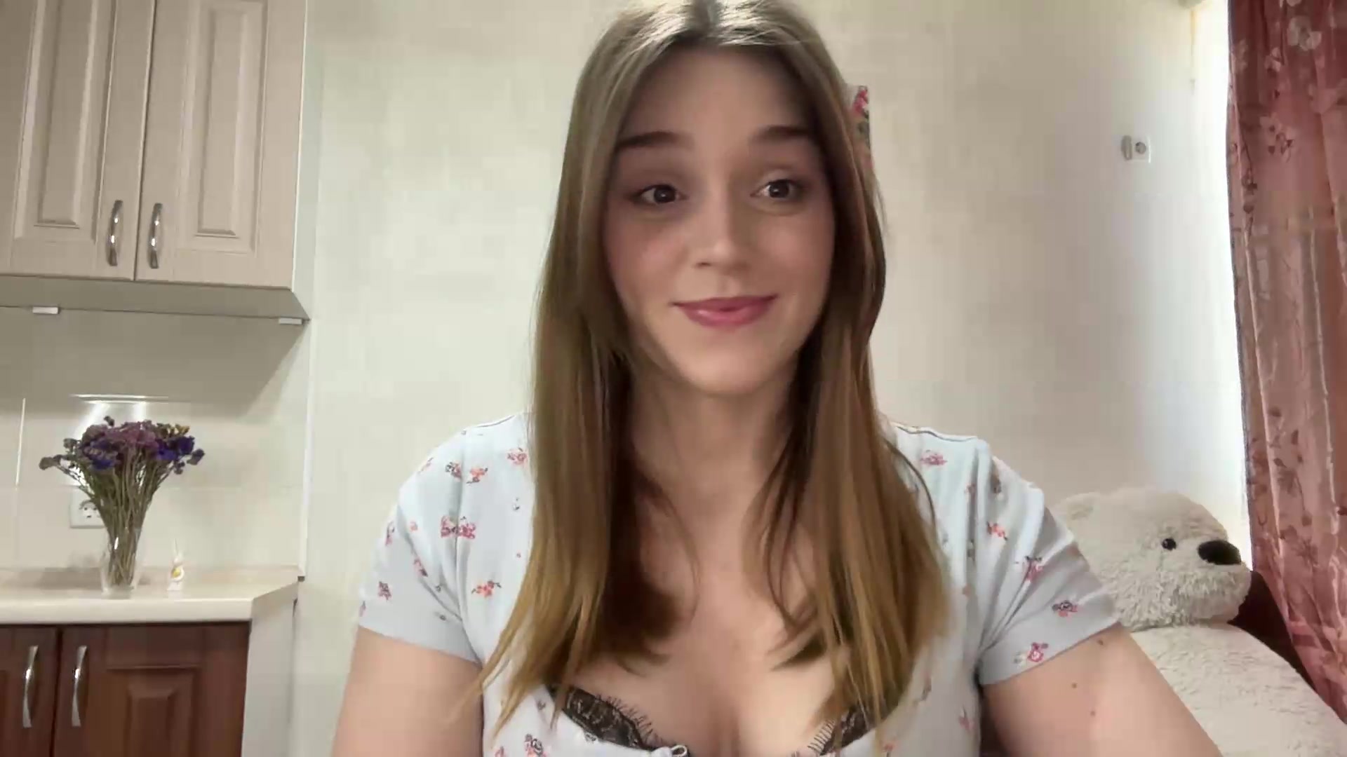 Gallery image thumbnail from SunnyyyLana's myfreecams stream on, 05/15/2026, 11:22 image 6 of 20