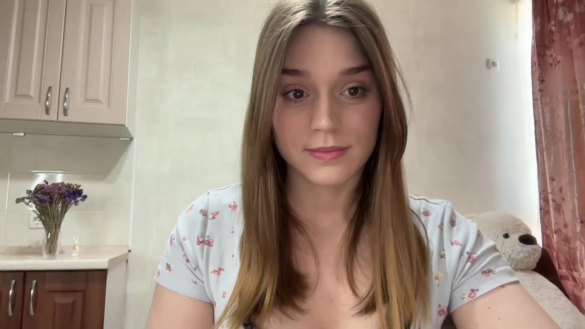 Gallery image thumbnail from SunnyyyLana's myfreecams stream on, 05/15/2026, 11:22 image 10 of 20