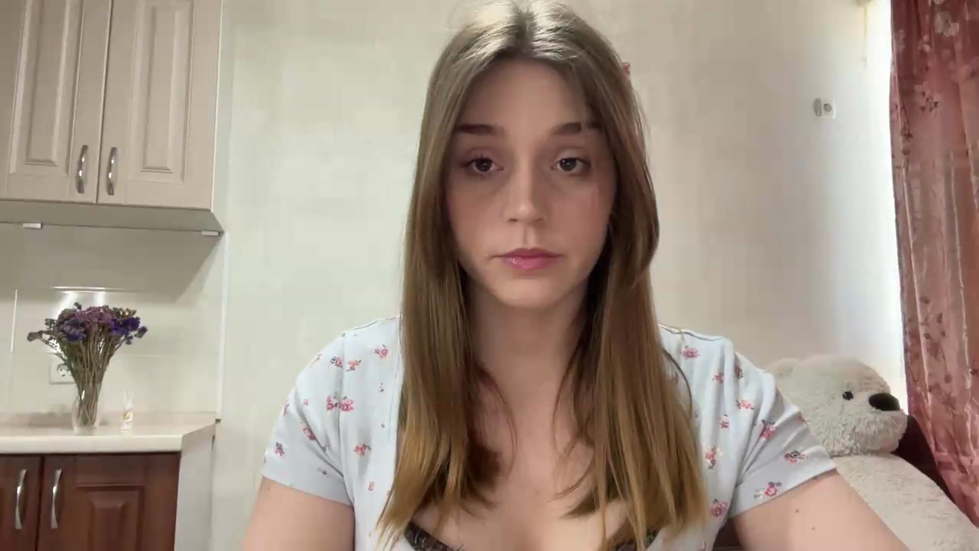 Gallery image thumbnail from SunnyyyLana's myfreecams stream on, 05/15/2026, 11:22 image 2 of 20