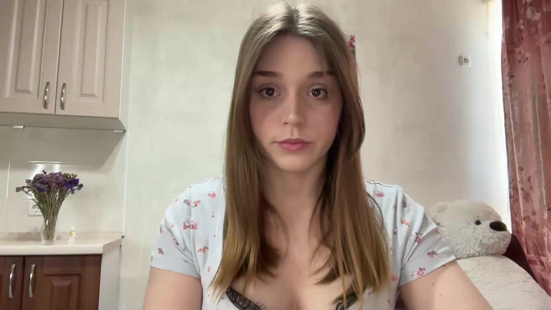 Gallery image thumbnail from SunnyyyLana's myfreecams stream on, 05/15/2026, 11:22 image 3 of 20