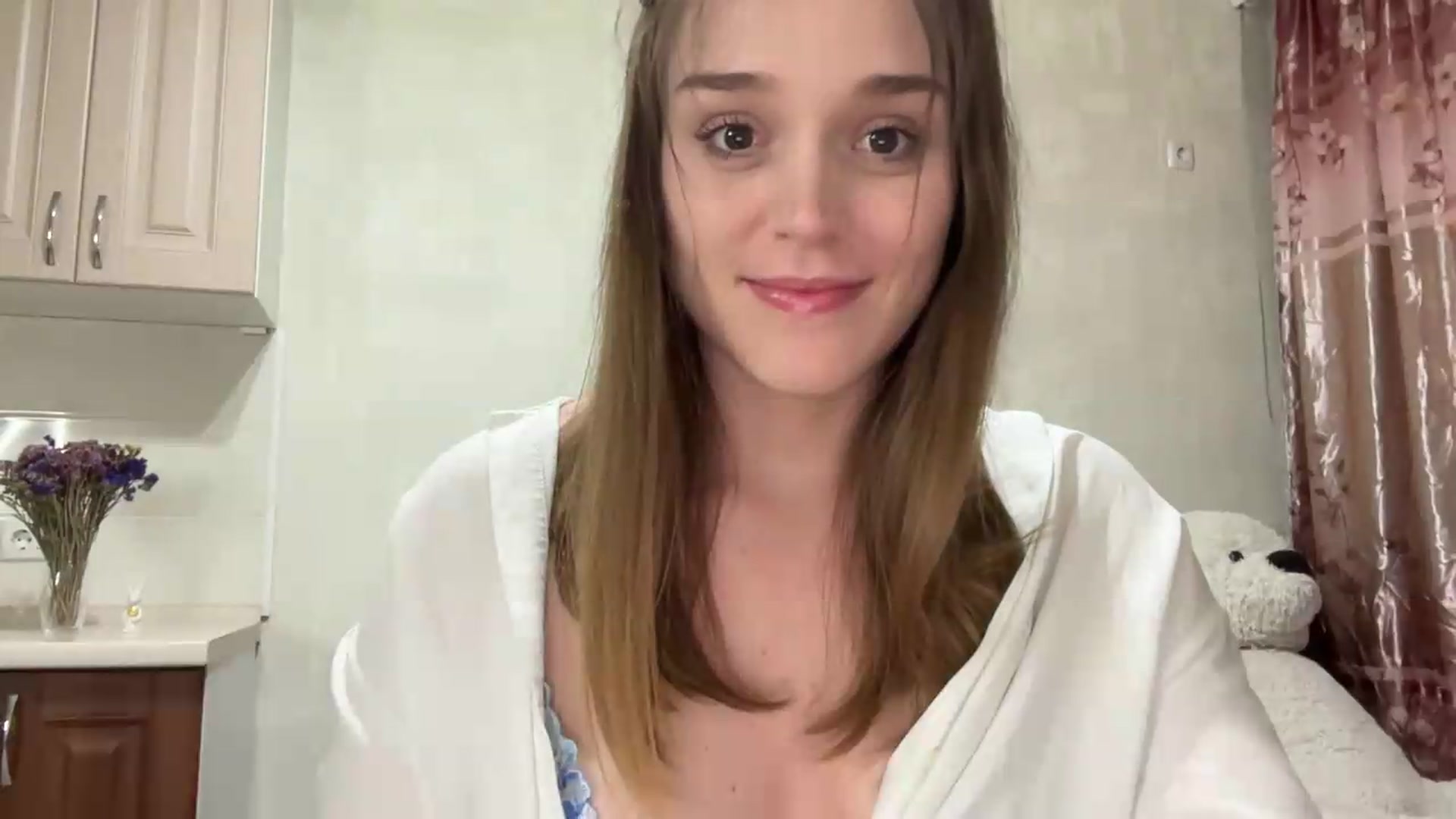 Gallery image thumbnail from SunnyyyLana's myfreecams stream on, 05/17/2026, 19:34 image 13 of 20