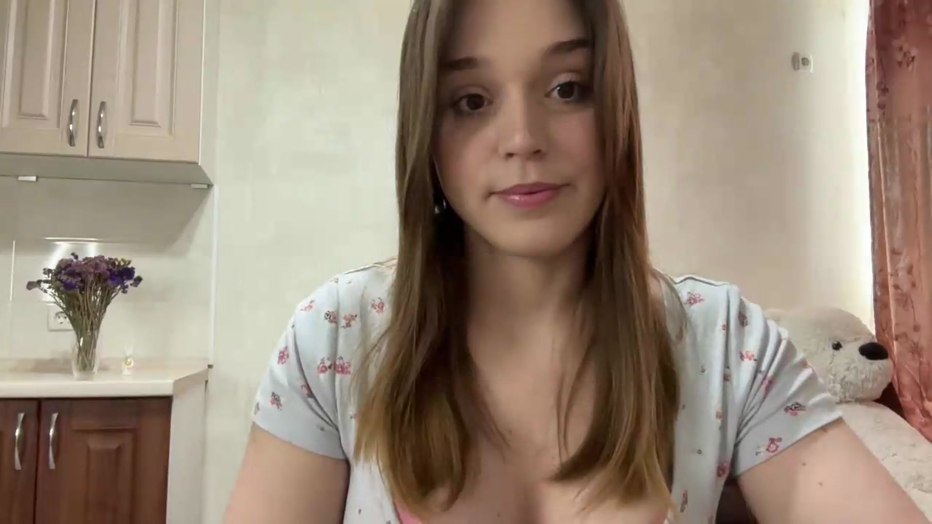 Gallery image thumbnail from SunnyyyLana's myfreecams stream on, 05/19/2026, 12:36 image 2 of 20