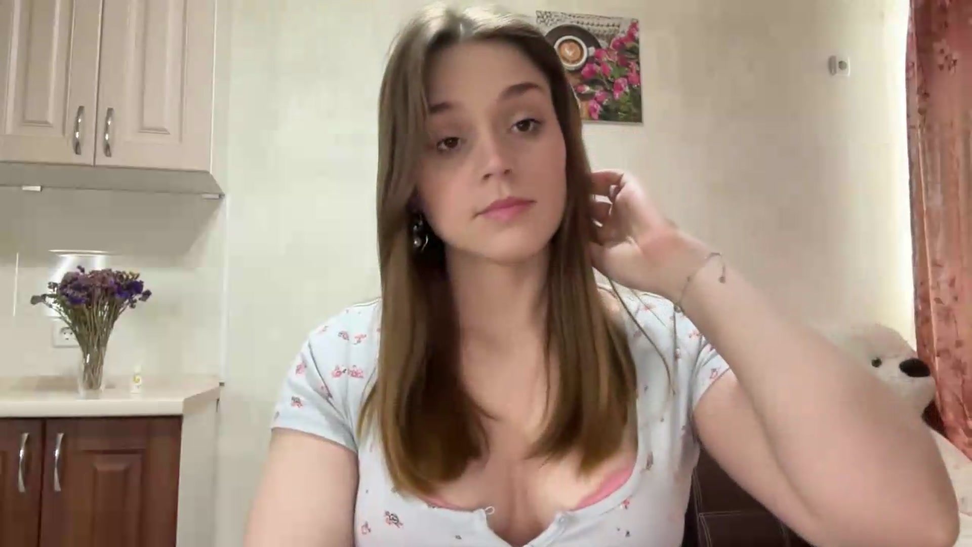 Gallery image thumbnail from SunnyyyLana's myfreecams stream on, 05/19/2026, 13:19 image 8 of 20