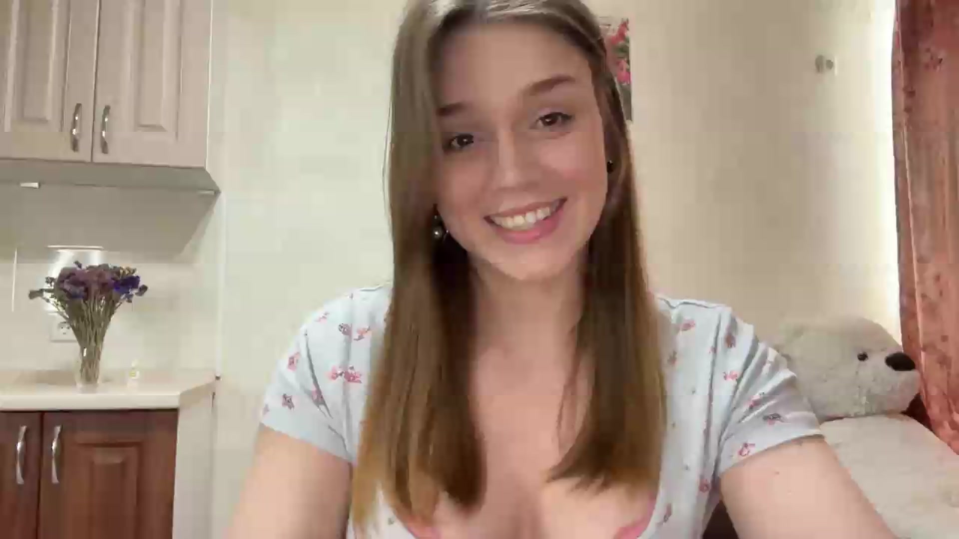 Gallery image thumbnail from SunnyyyLana's myfreecams stream on, 05/19/2026, 13:19 image 13 of 20