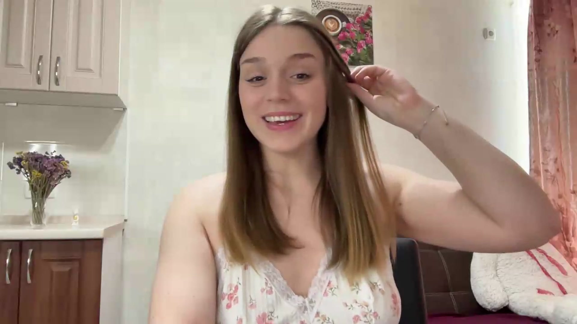 Gallery image thumbnail from SunnyyyLana's myfreecams stream on, 05/26/2026, 12:58 image 12 of 20