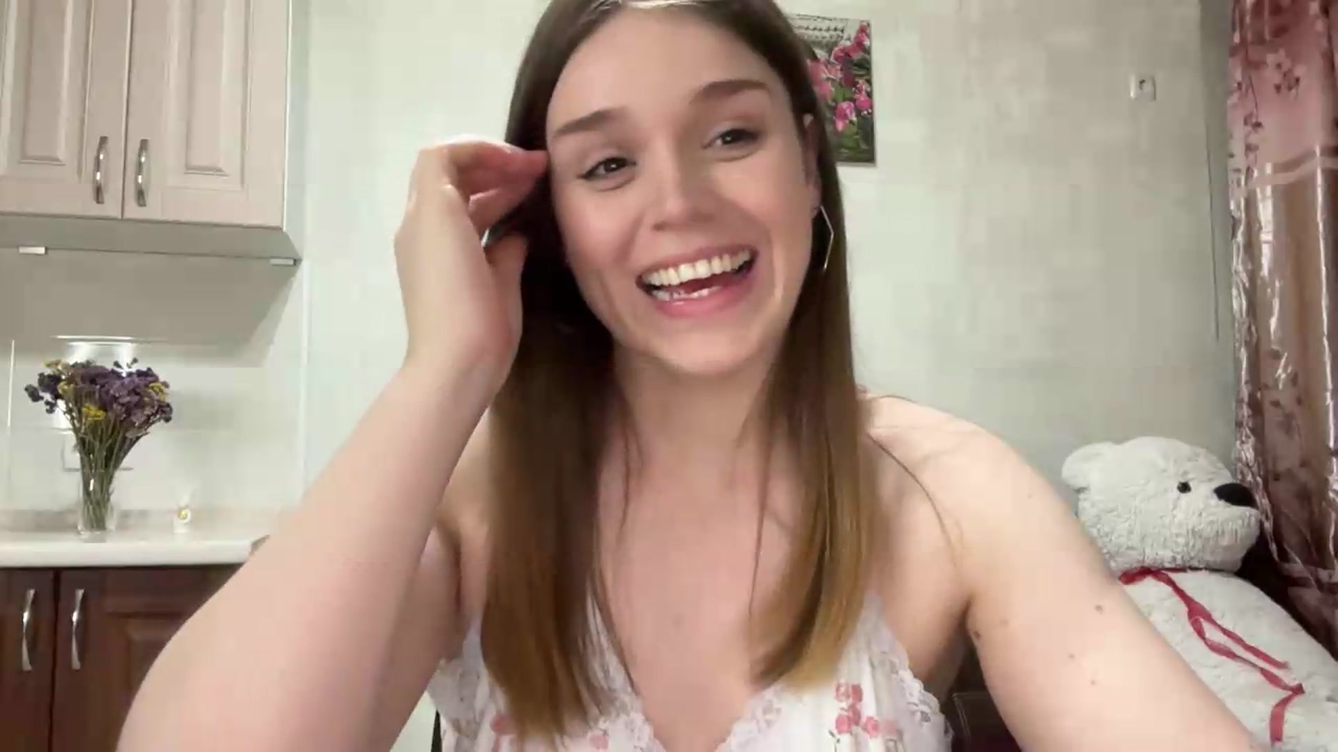 Gallery image thumbnail from SunnyyyLana's myfreecams stream on, 05/26/2026, 19:45 image 18 of 20