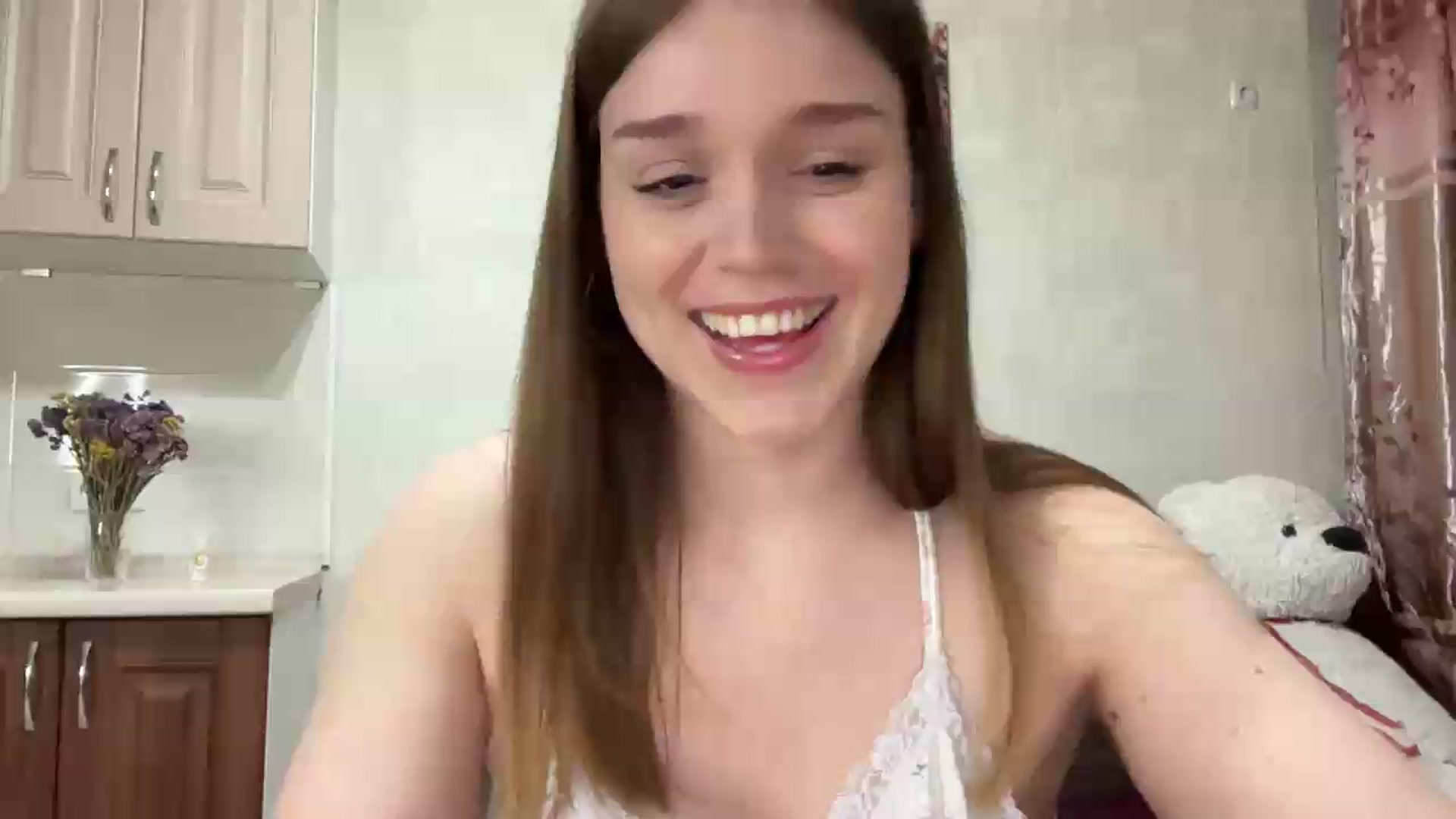 Gallery image thumbnail from SunnyyyLana's myfreecams stream on, 05/26/2026, 19:45 image 4 of 20
