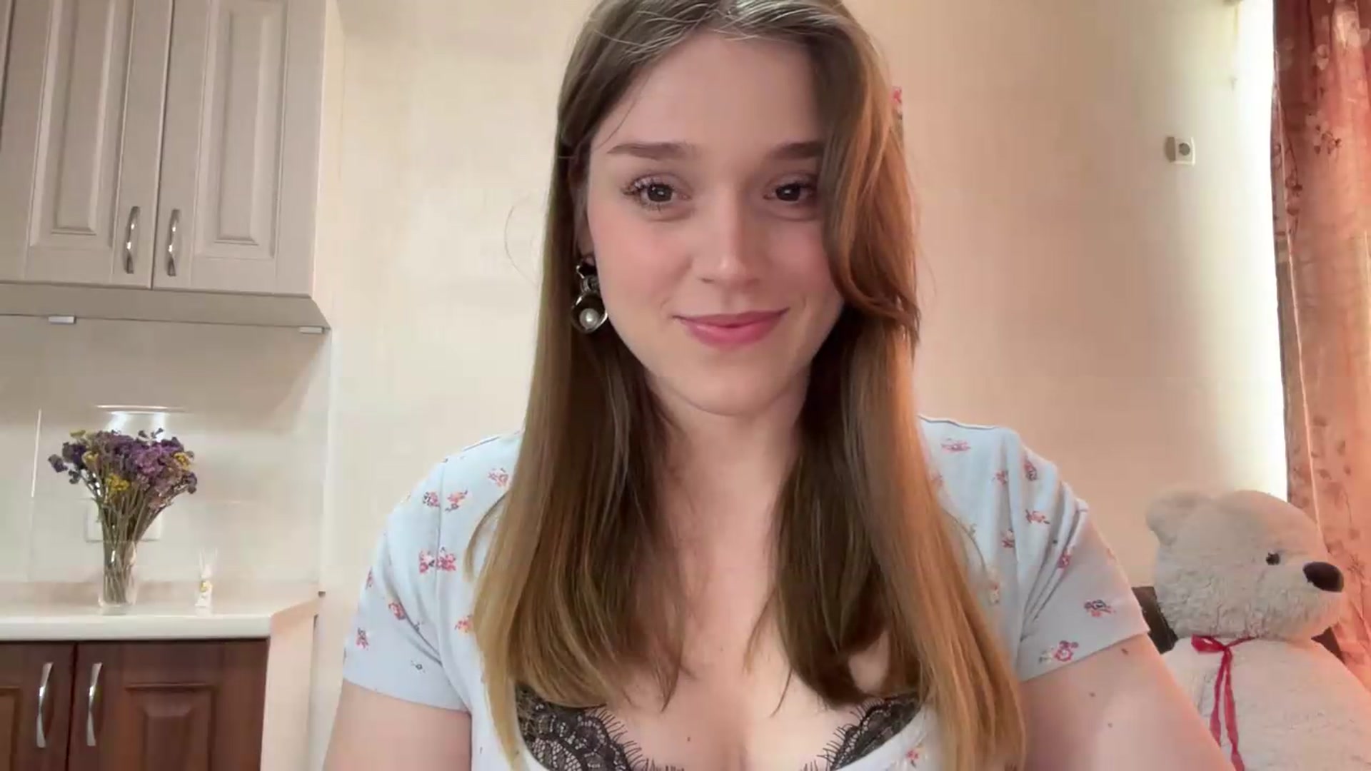 Gallery image thumbnail from SunnyyyLana's myfreecams stream on, 05/28/2026, 15:37 image 10 of 20