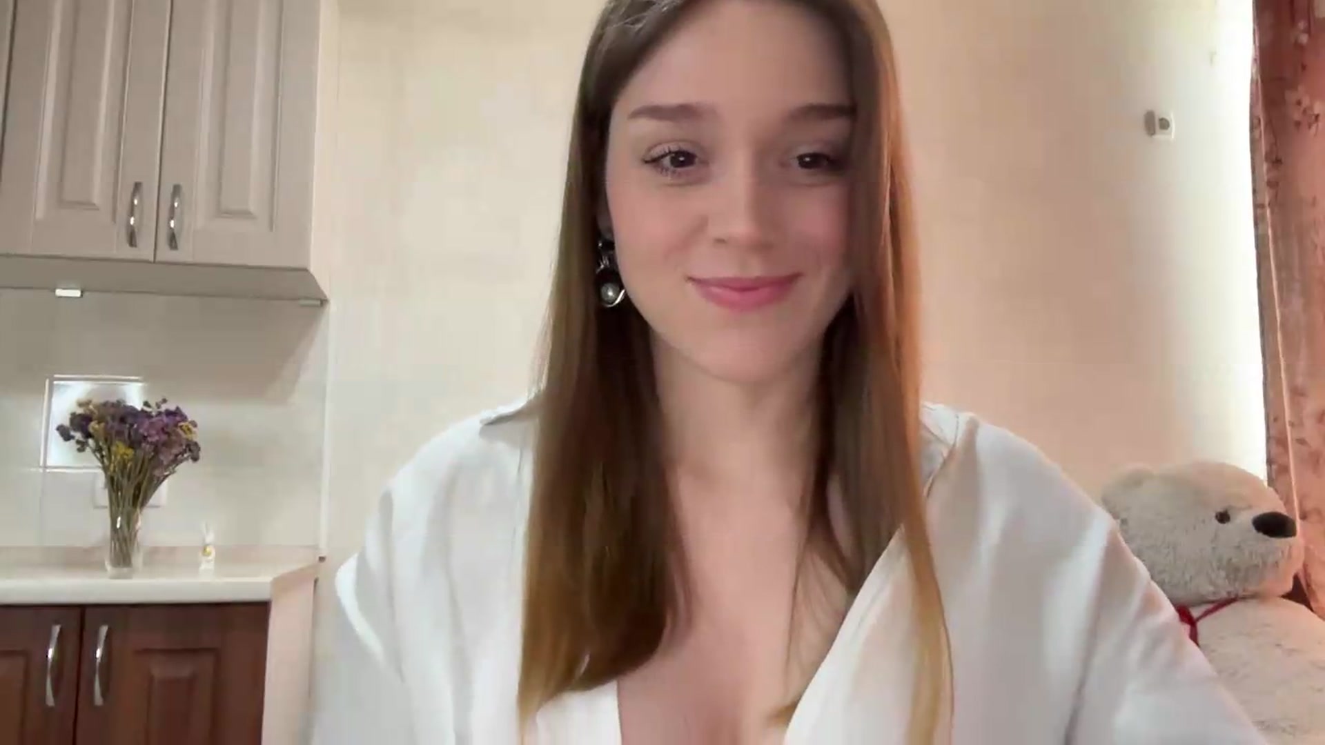 Gallery image thumbnail from SunnyyyLana's myfreecams stream on, 05/29/2026, 14:51 image 6 of 20