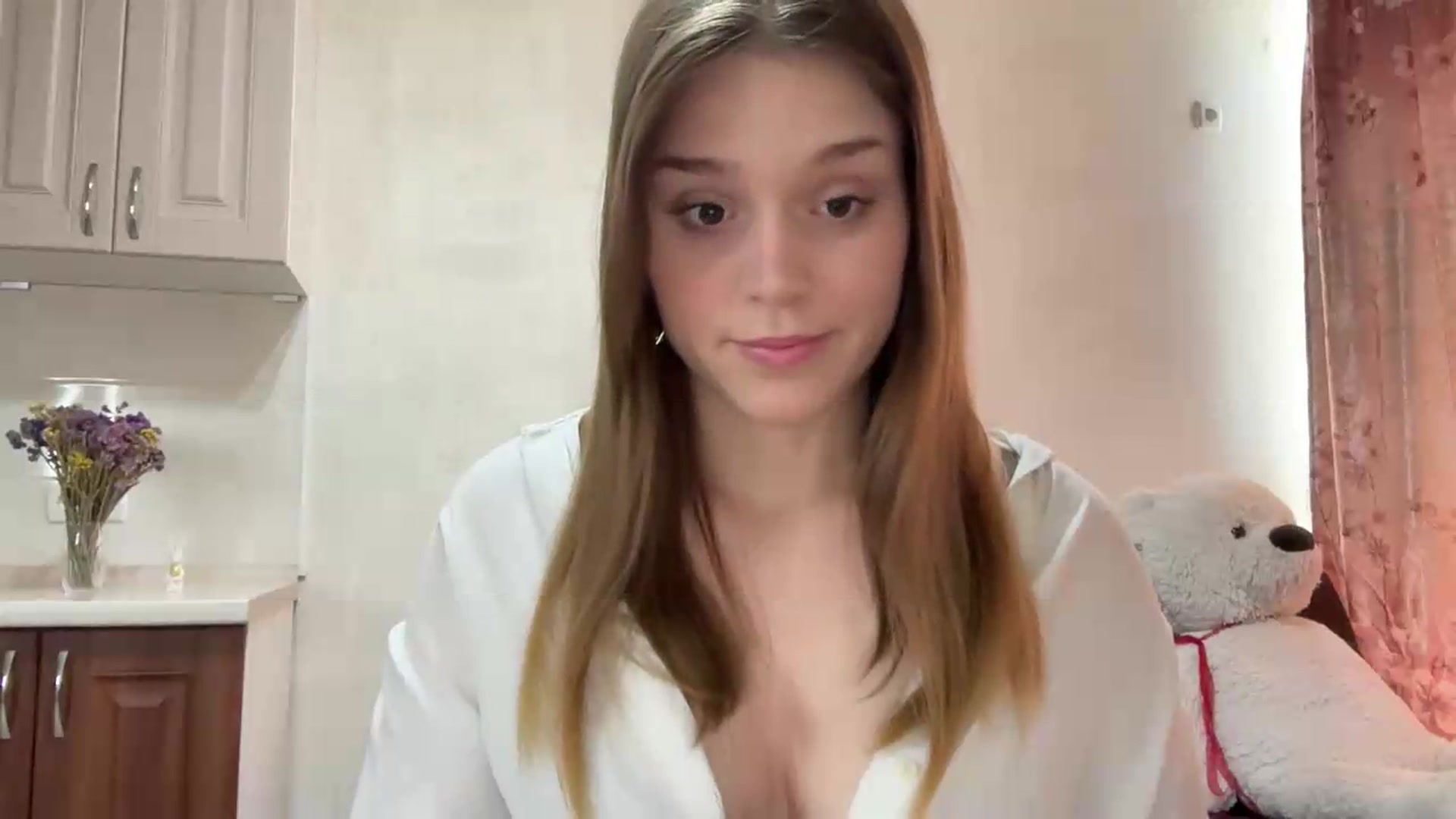 Gallery image thumbnail from SunnyyyLana's myfreecams stream on, 05/31/2026, 15:34 image 3 of 20