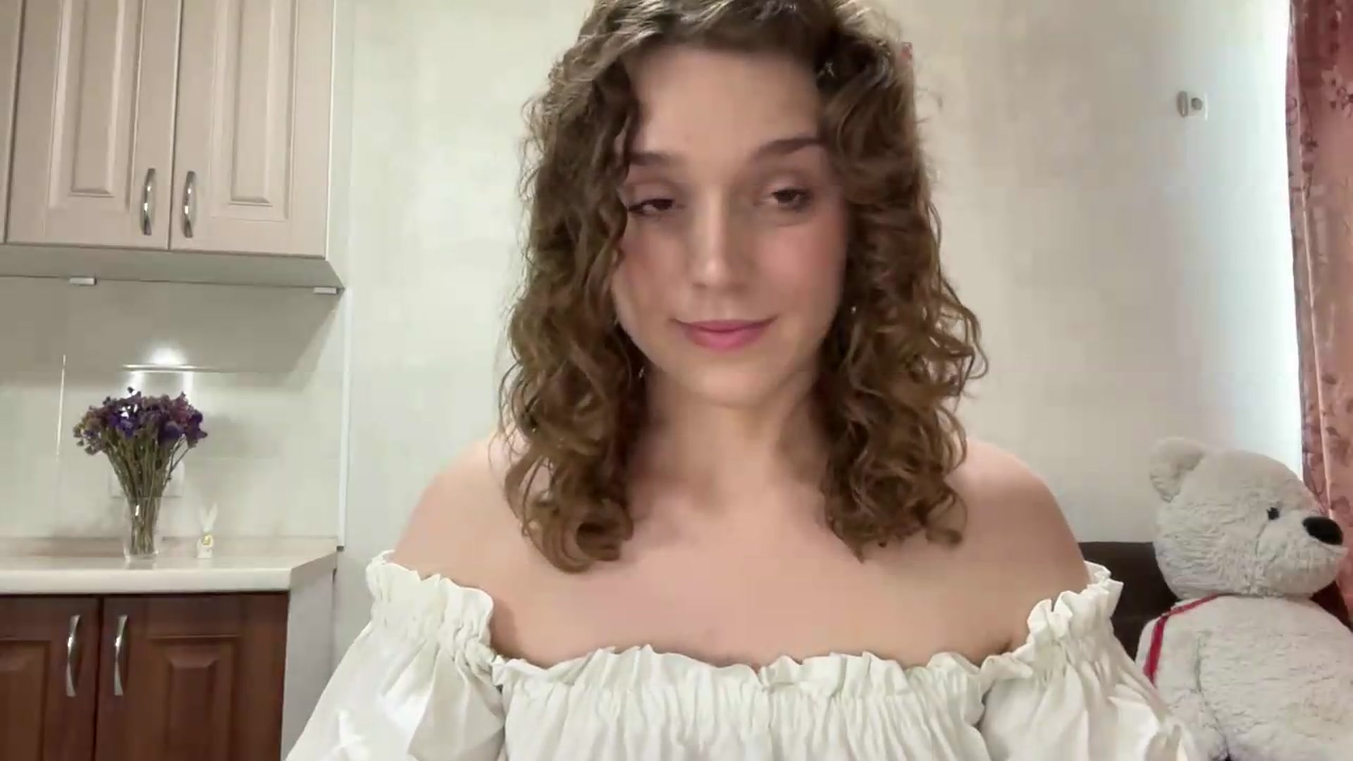 Gallery image thumbnail from SunnyyyLana's myfreecams stream on, 06/10/2026, 12:35 image 9 of 20