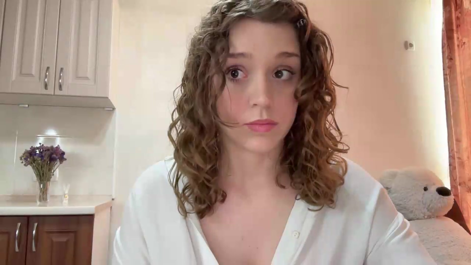 Gallery image thumbnail from SunnyyyLana's myfreecams stream on, 06/11/2026, 16:25 image 10 of 20