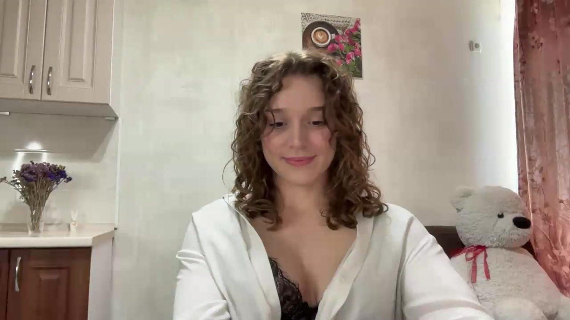 Gallery image thumbnail from SunnyyyLana's myfreecams stream on, 06/19/2026, 12:42 image 8 of 20
