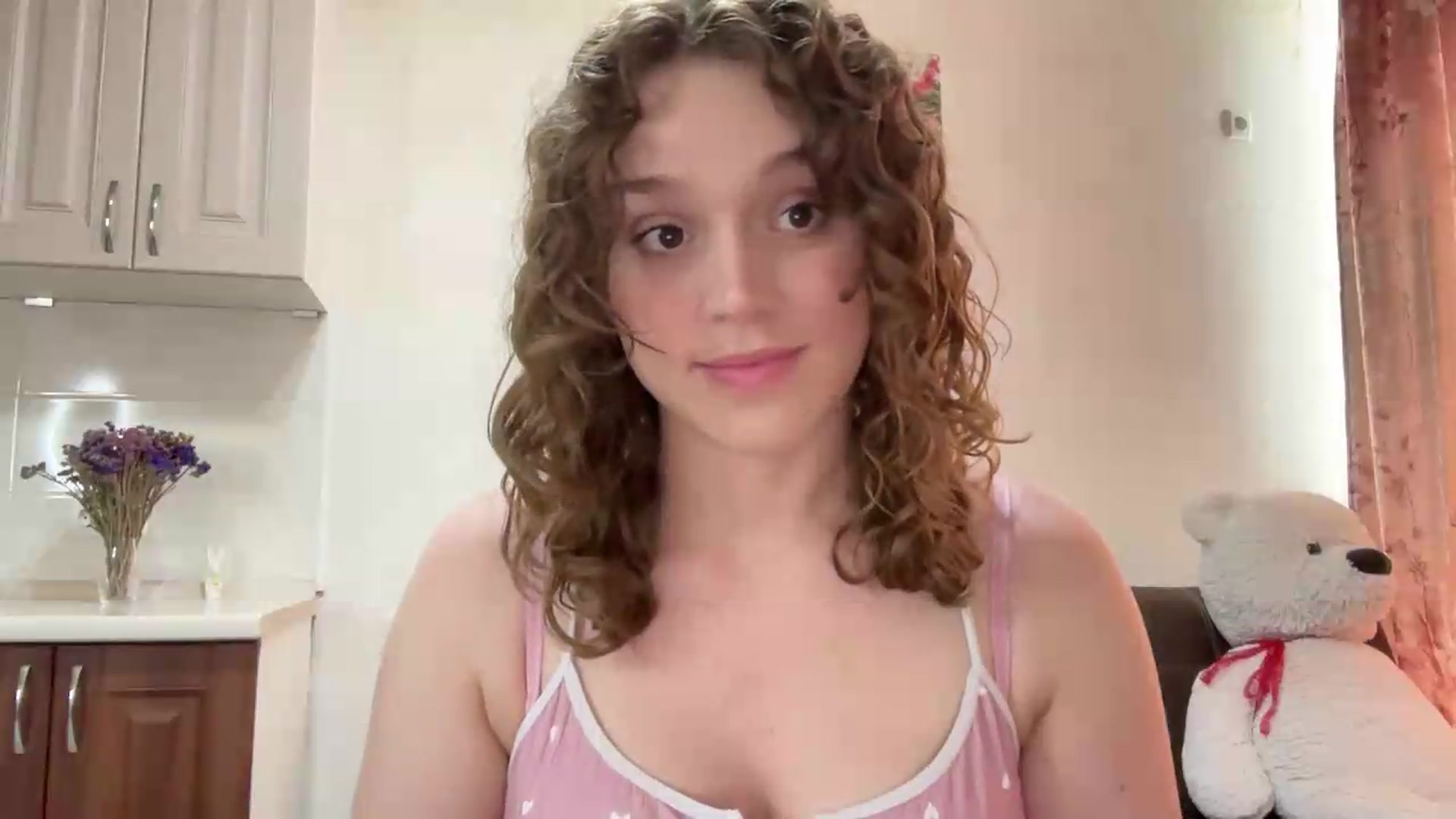 Gallery image thumbnail from SunnyyyLana's myfreecams stream on, 06/20/2026, 14:45 image 12 of 20