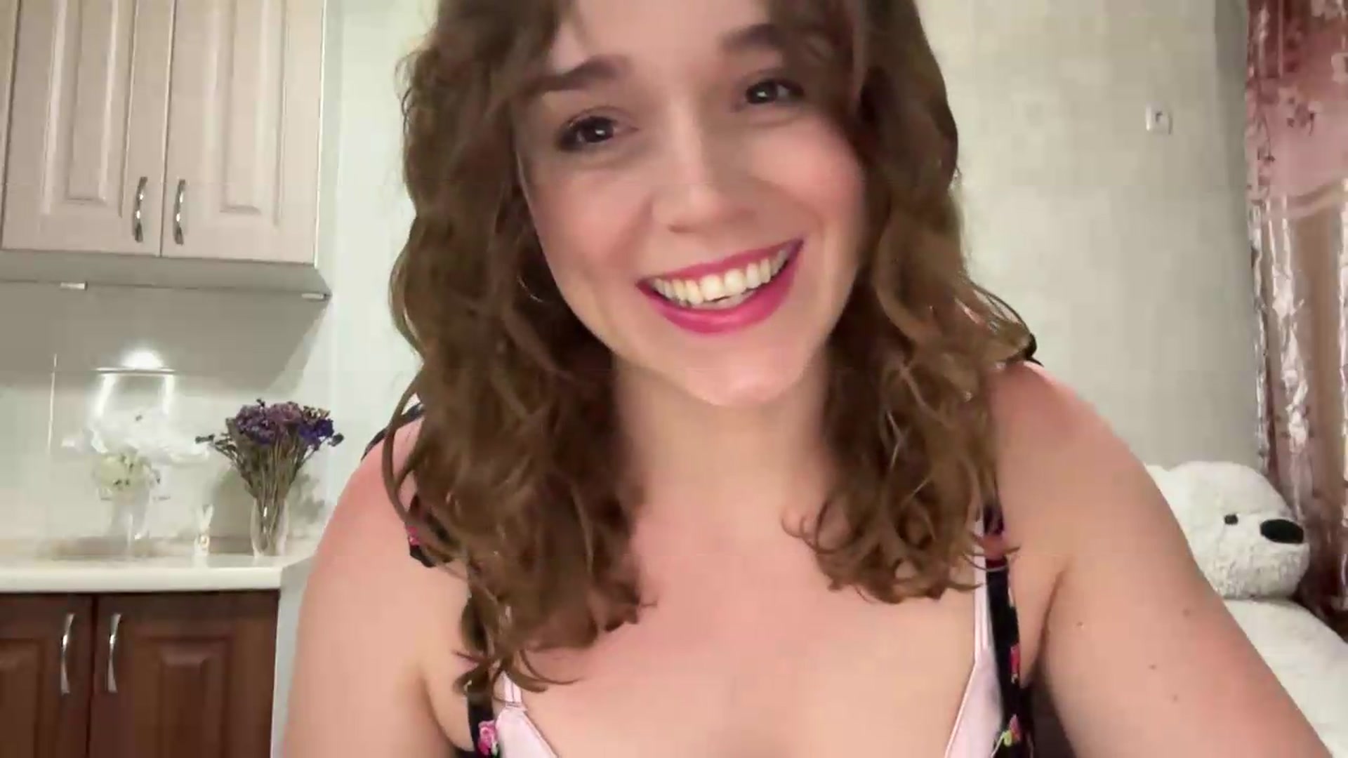 Gallery image thumbnail from SunnyyyLana's myfreecams stream on, 06/30/2026, 19:44 image 10 of 20