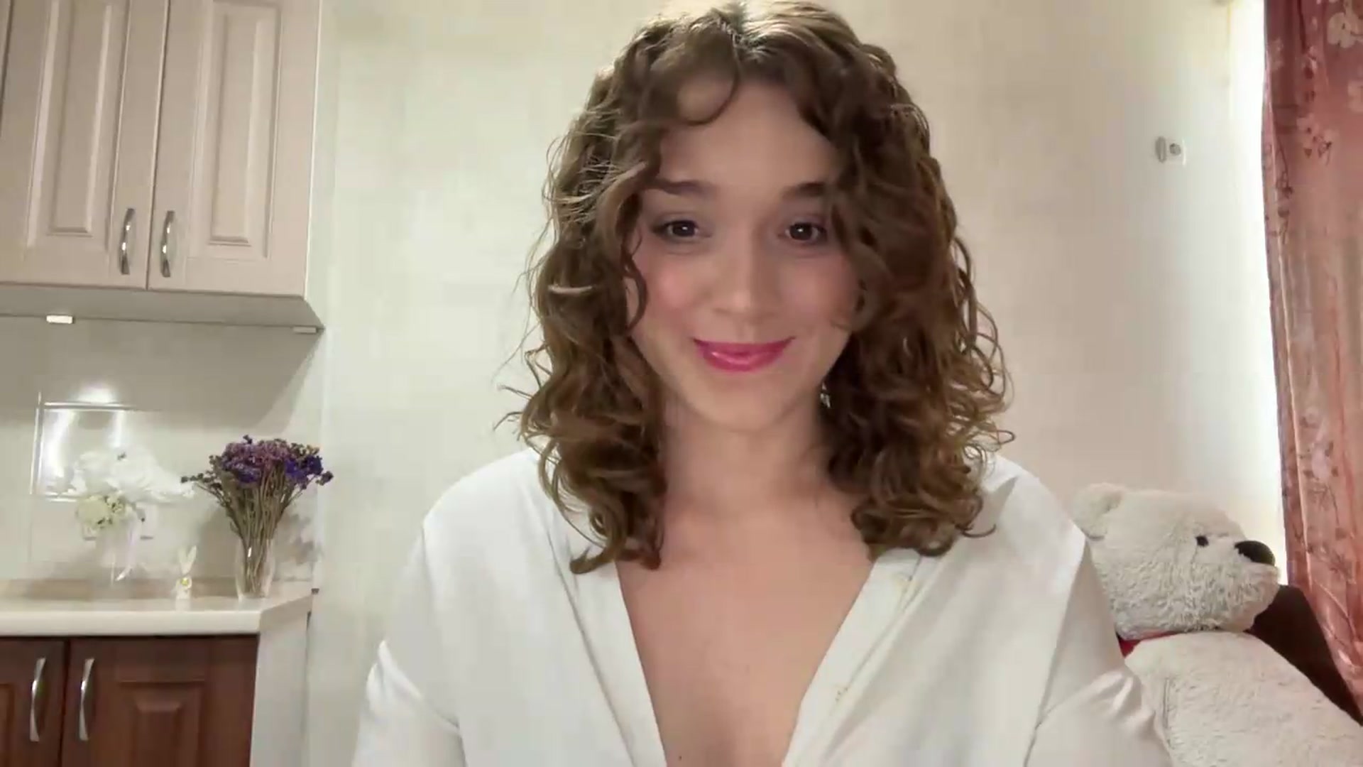 Gallery image thumbnail from SunnyyyLana's myfreecams stream on, 07/01/2026, 12:35 image 2 of 20