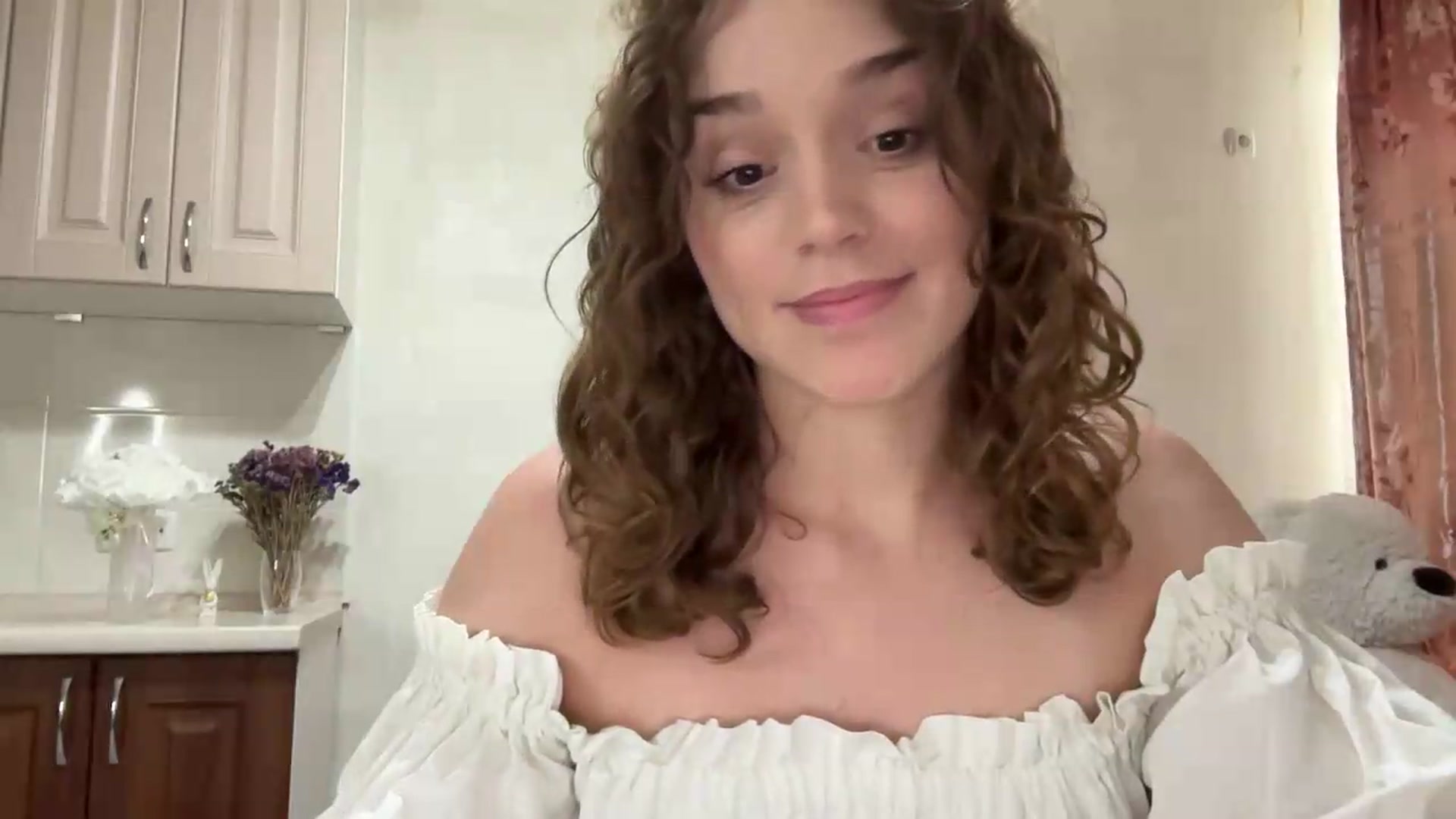 Gallery image thumbnail from SunnyyyLana's myfreecams stream on, 07/09/2026, 16:29 image 11 of 20