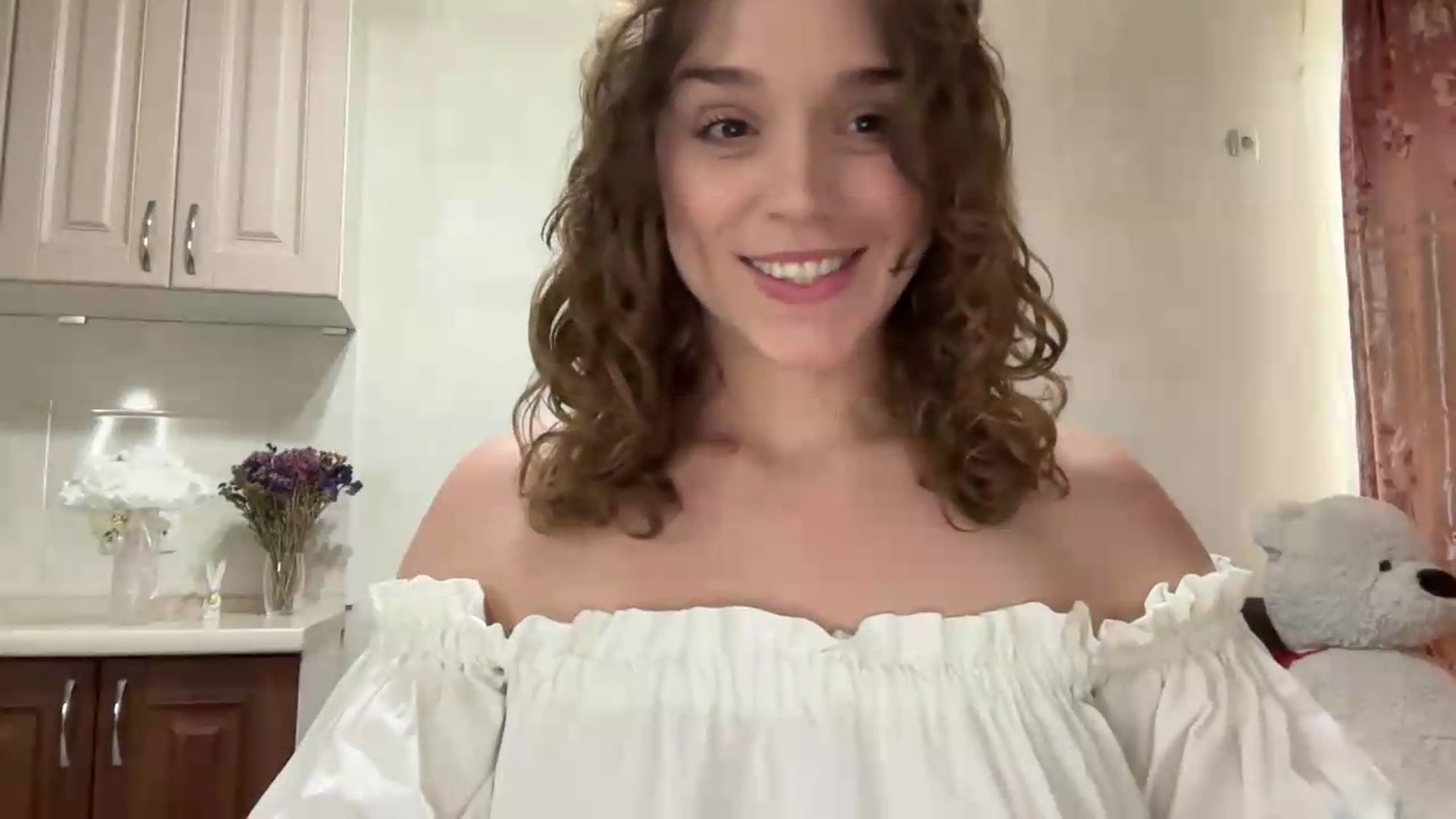 Gallery image thumbnail from SunnyyyLana's myfreecams stream on, 07/09/2026, 16:29 image 12 of 20