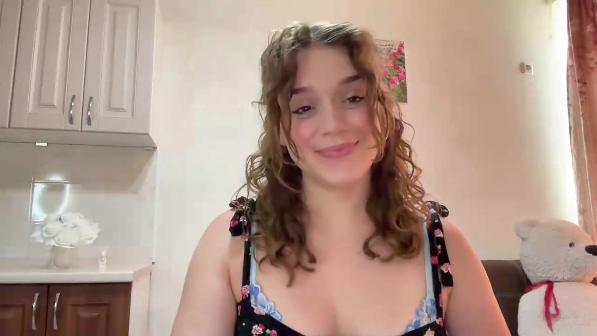 Gallery image thumbnail from SunnyyyLana's myfreecams stream on, 07/16/2026, 15:17 image 11 of 20