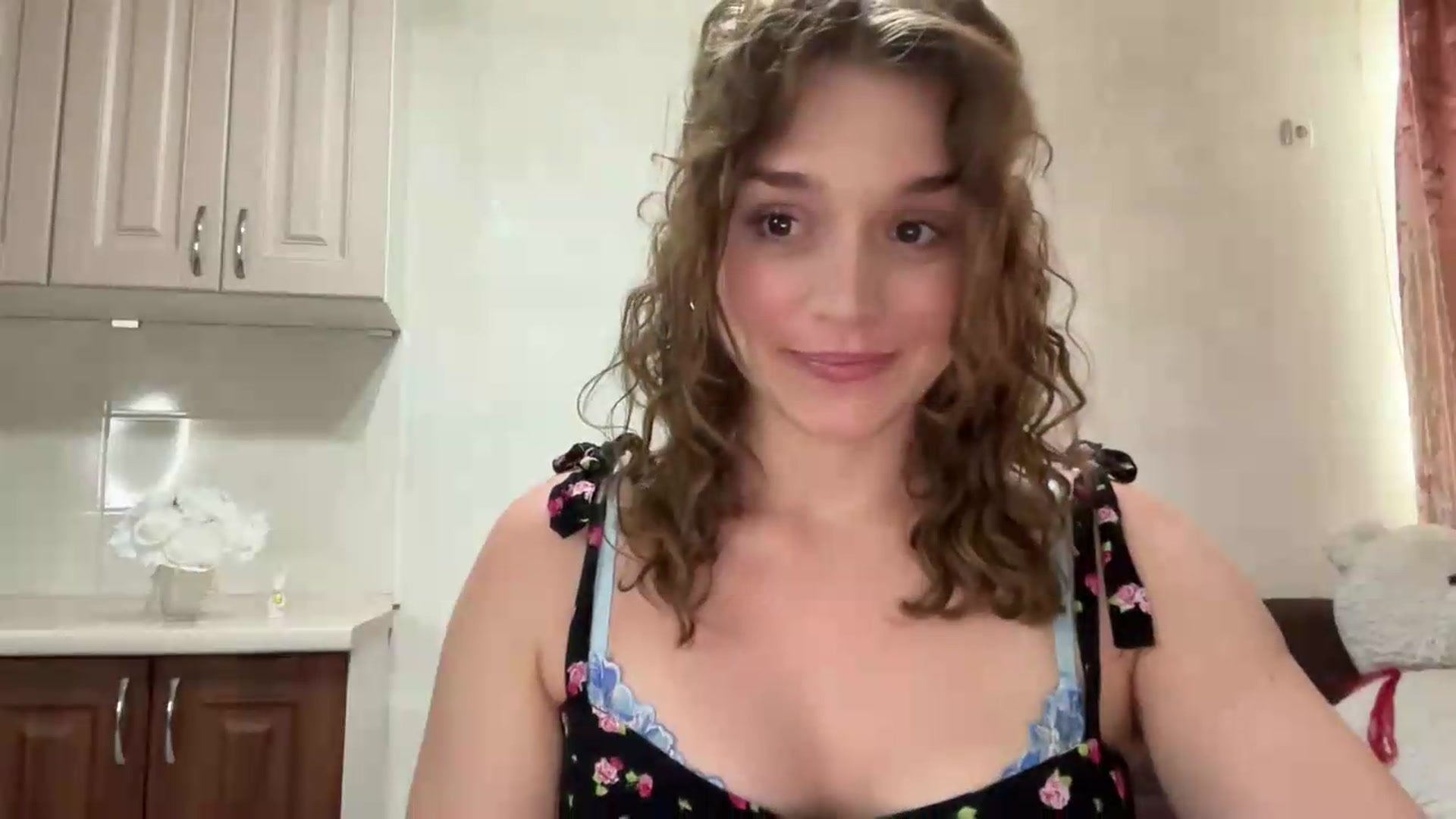 Gallery image thumbnail from SunnyyyLana's myfreecams stream on, 07/16/2026, 16:50 image 4 of 20