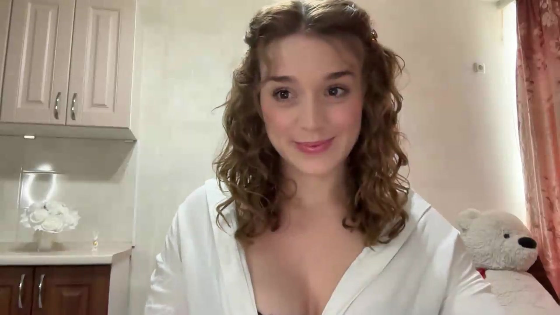 Gallery image thumbnail from SunnyyyLana's myfreecams stream on, 07/17/2026, 12:21 image 7 of 20